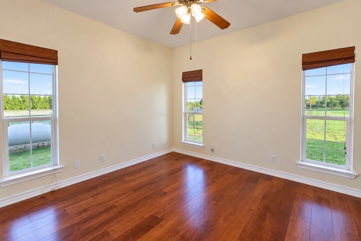Secondary bedroom
