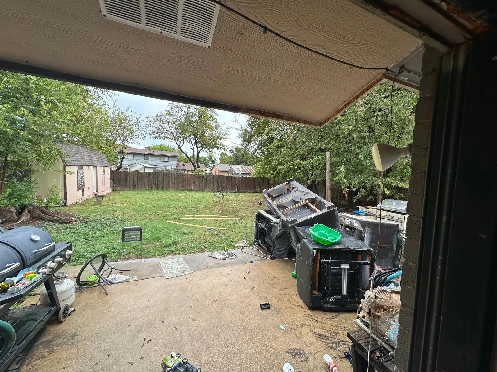 Single Family Residence For Sale in Tarrant County , 1506 Shelmar Drive, Arlington, Texas 76014, 4 Bedroom, 3 Bathroom, Garage spaces, 1,628 Sqft, built in 1966, mls#21405717, Real Estate Agent in Arlington, Homes For Sale in Tarrant county, Homes For Sale in Arlington, Realtor in Arlington Texas, Real Estate Brokerage Independent Realty Texas, Luminita Cordes Realtor
