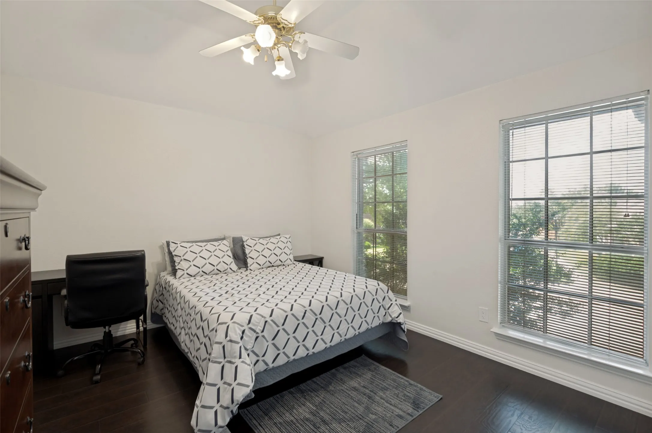 Single Family Residence For Sale in Collin County , 7735 Worthing Street, Dallas, Texas 75252, 4 Bedroom, 4 Bathroom, 2 Garage spaces, 3,221 Sqft, built in 1995, mls#21406890, Real Estate Agent in Dallas, Homes For Sale in Collin county, Homes For Sale in Dallas, Realtor in Dallas Texas, Real Estate Brokerage Independent Realty Texas, Luminita Cordes Realtor