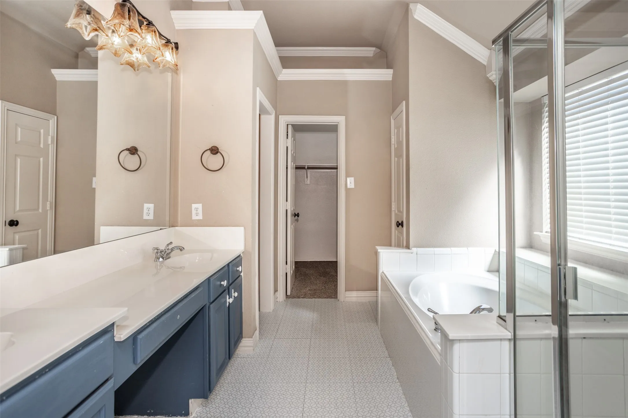 Single Family Residence For Sale in Denton County , 1812 Copper Leaf Drive, Corinth, Texas 76210, 3 Bedroom, 2 Bathroom, 2 Garage spaces, 1,984 Sqft, built in 2001, mls#21406785, Real Estate Agent in Corinth, Homes For Sale in Denton county, Homes For Sale in Corinth, Realtor in Corinth Texas, Real Estate Brokerage Independent Realty Texas, Luminita Cordes Realtor