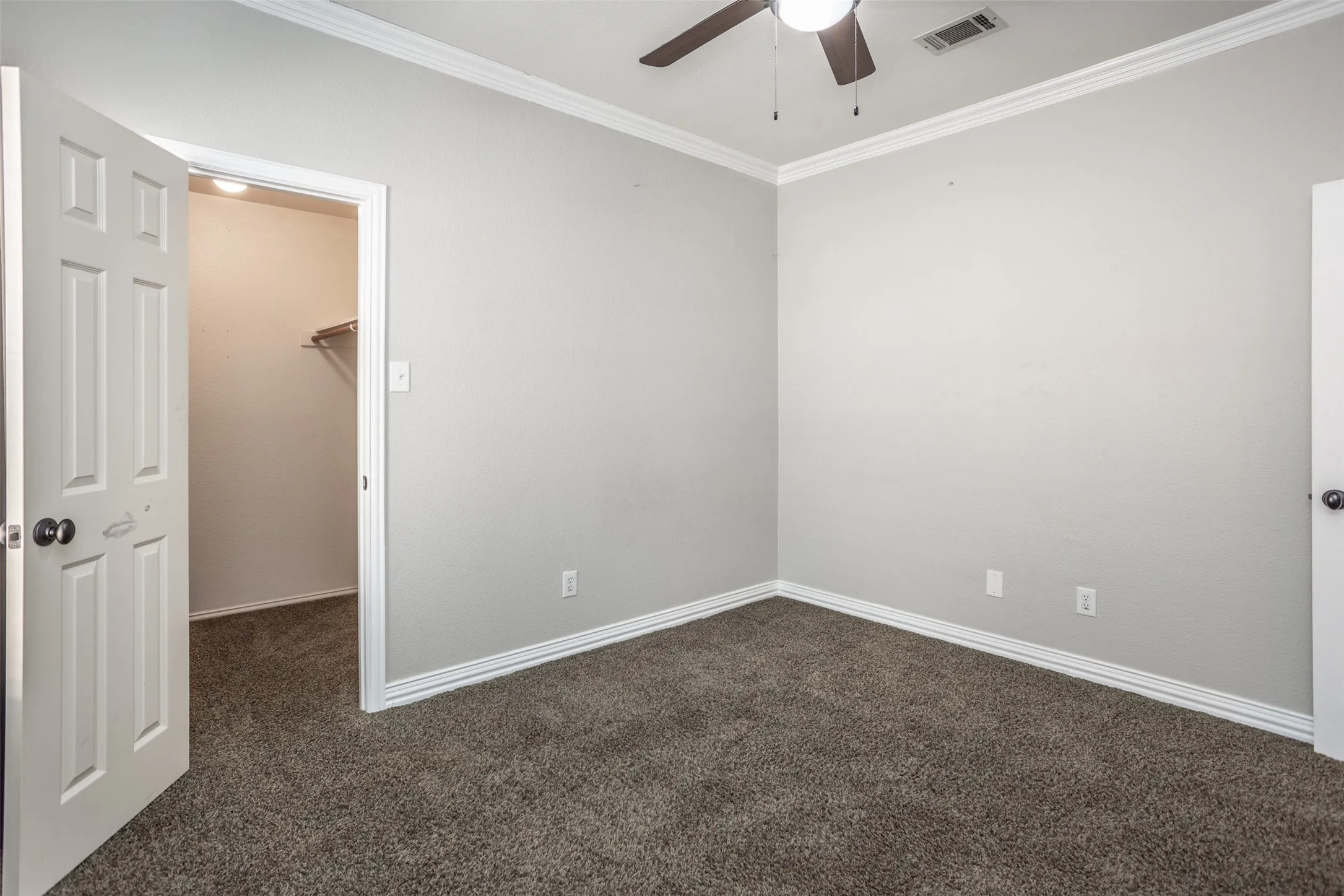 Single Family Residence For Sale in Denton County , 1812 Copper Leaf Drive, Corinth, Texas 76210, 3 Bedroom, 2 Bathroom, 2 Garage spaces, 1,984 Sqft, built in 2001, mls#21406785, Real Estate Agent in Corinth, Homes For Sale in Denton county, Homes For Sale in Corinth, Realtor in Corinth Texas, Real Estate Brokerage Independent Realty Texas, Luminita Cordes Realtor