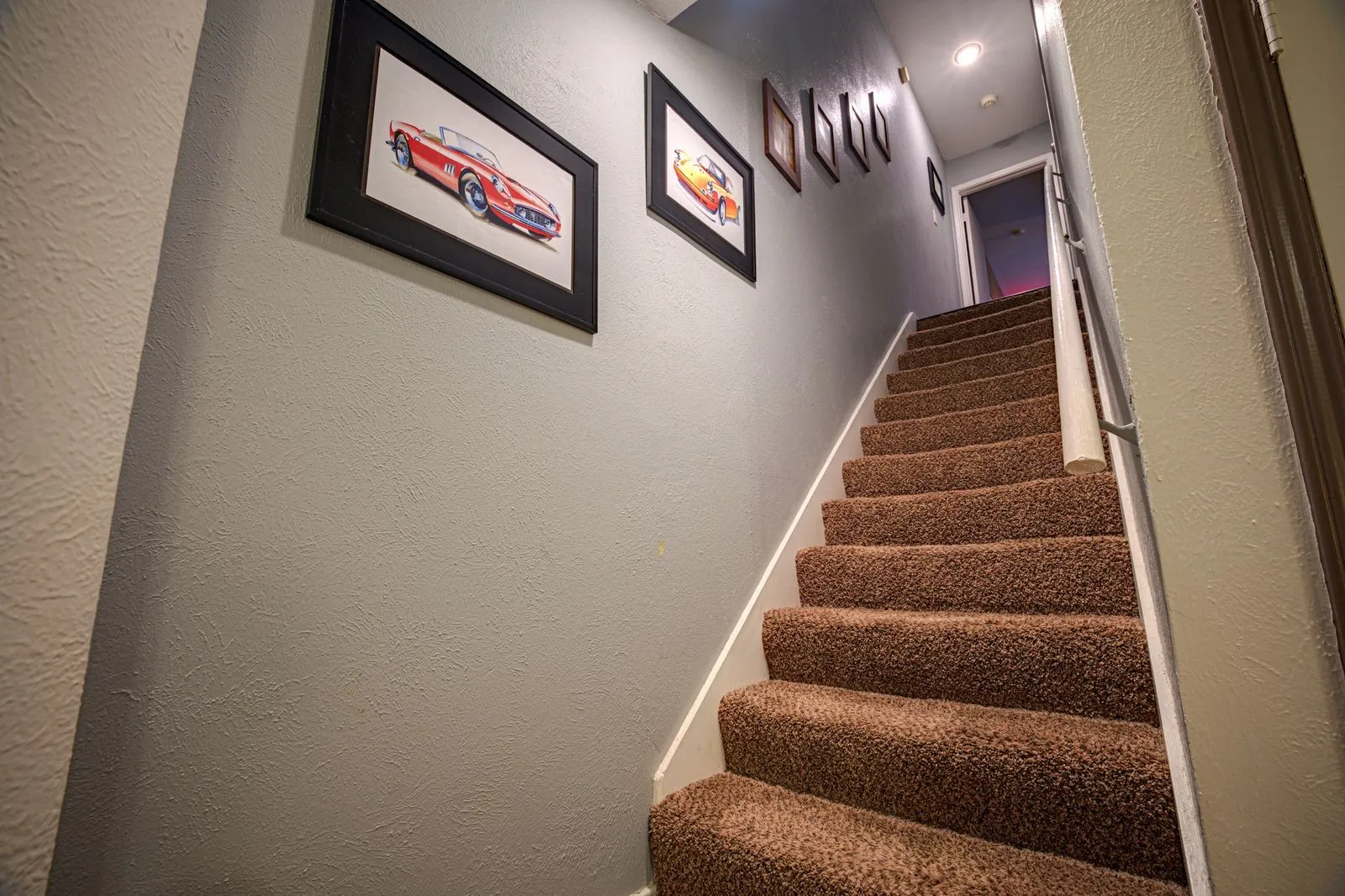 Townhouse For Sale in Dallas County , 4909 Oak Bluff, Mesquite, Texas 75150, 2 Bedroom, 2 Bathroom, 1 Garage spaces, 1,063 Sqft, built in 1984, mls#21406496, Real Estate Agent in Mesquite, Homes For Sale in Dallas county, Homes For Sale in Mesquite, Realtor in Mesquite Texas, Real Estate Brokerage Independent Realty Texas, Luminita Cordes Realtor