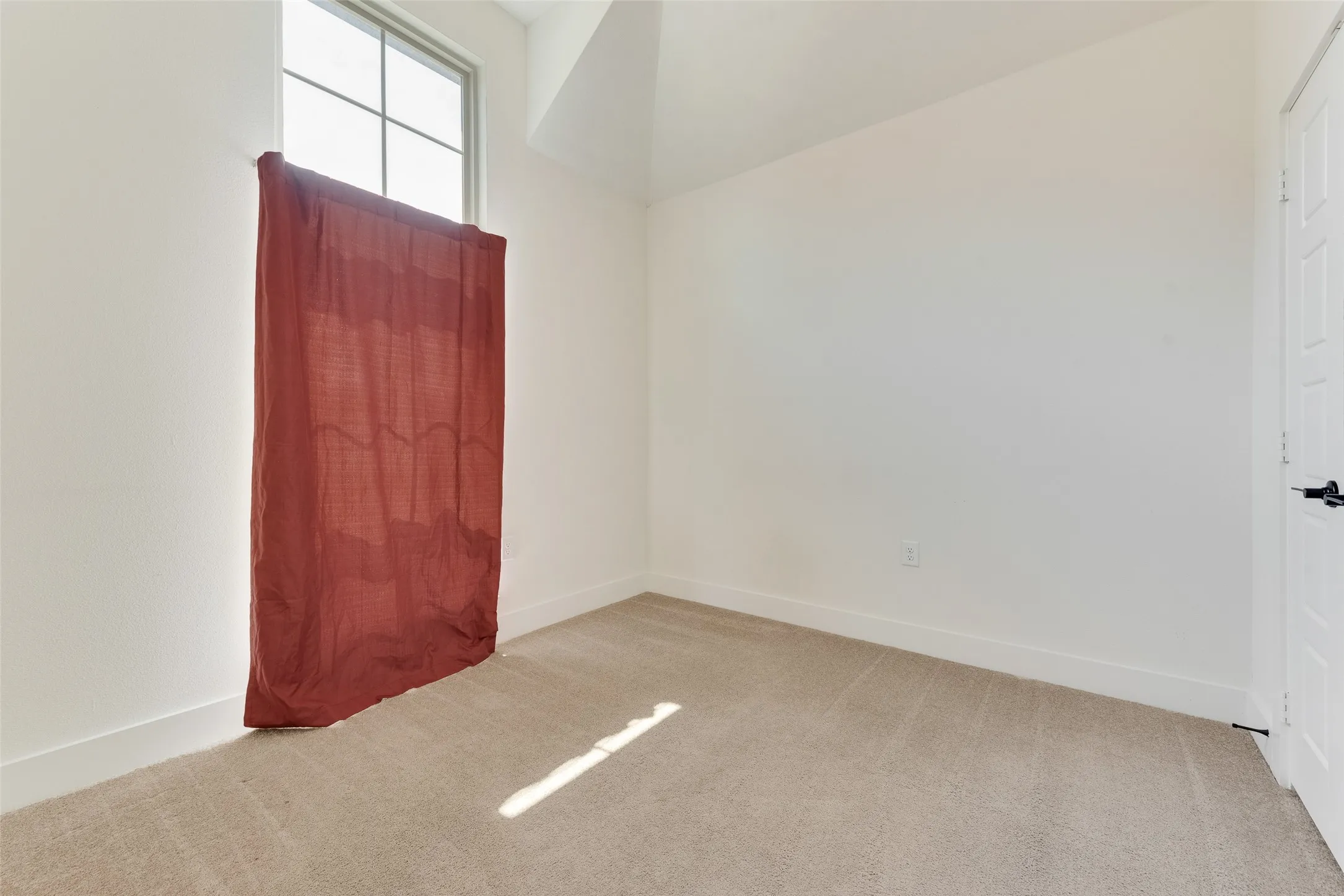 Townhouse For Rent in Tarrant County , 889 Birds Fort Trail, Arlington, Texas 76005, 4 Bedroom, 3 Bathroom, 2 Garage spaces, 2,230 Sqft, built in 2017, mls#21406909, Real Estate Agent in Arlington, Homes For Rent in Tarrant county, Homes For Rent in Arlington, Realtor in Arlington Texas, Real Estate Brokerage Independent Realty Texas, Luminita Cordes Realtor