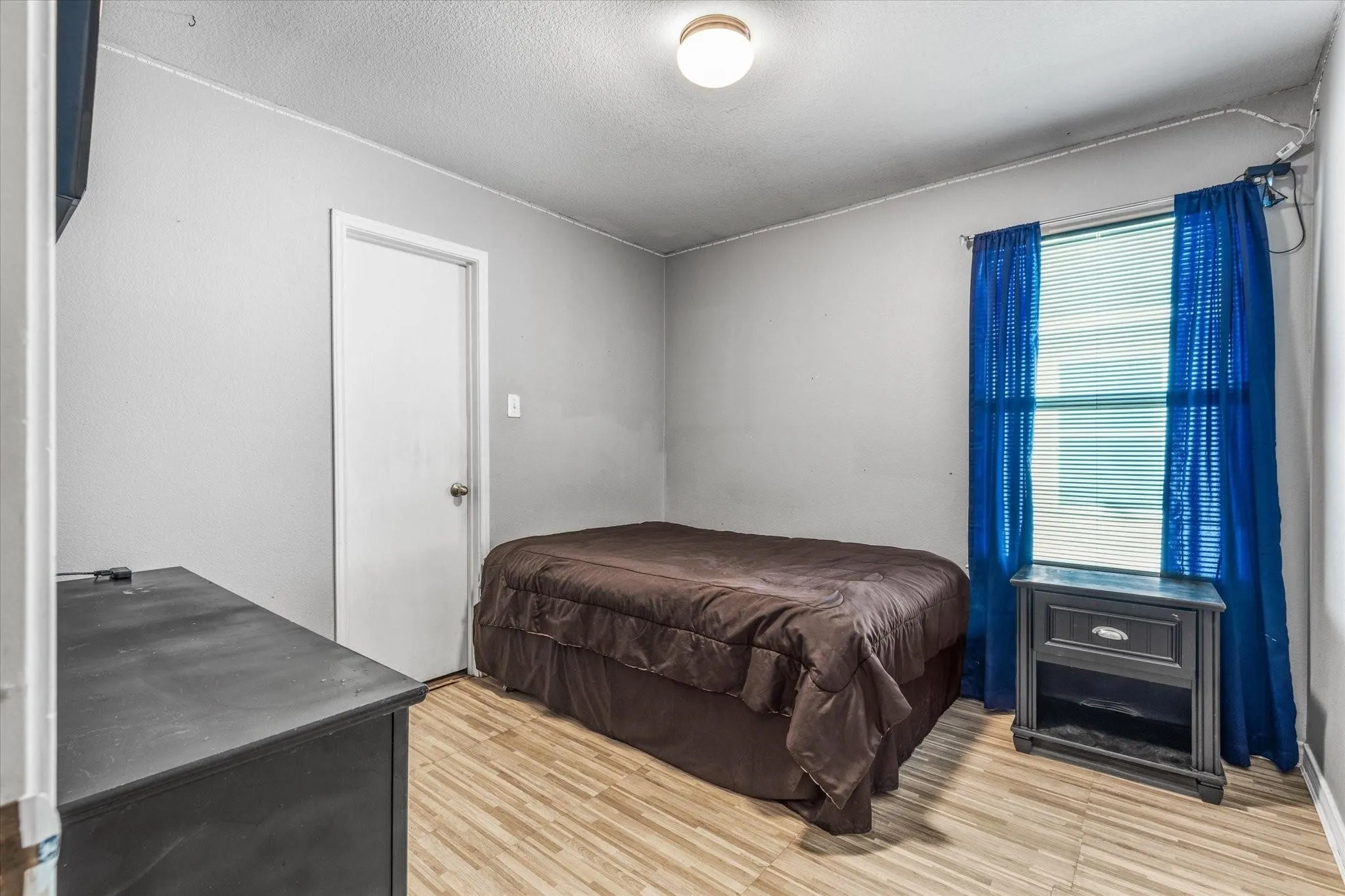 Single Family Residence For Rent in Dallas County , 8610 Mountain Bluff, Dallas, Texas 75227, 3 Bedroom, 2 Bathroom, 2 Garage spaces, 1,474 Sqft, built in 2006, mls#21406087, Real Estate Agent in Dallas, Homes For Rent in Dallas county, Homes For Rent in Dallas, Realtor in Dallas Texas, Real Estate Brokerage Independent Realty Texas, Luminita Cordes Realtor