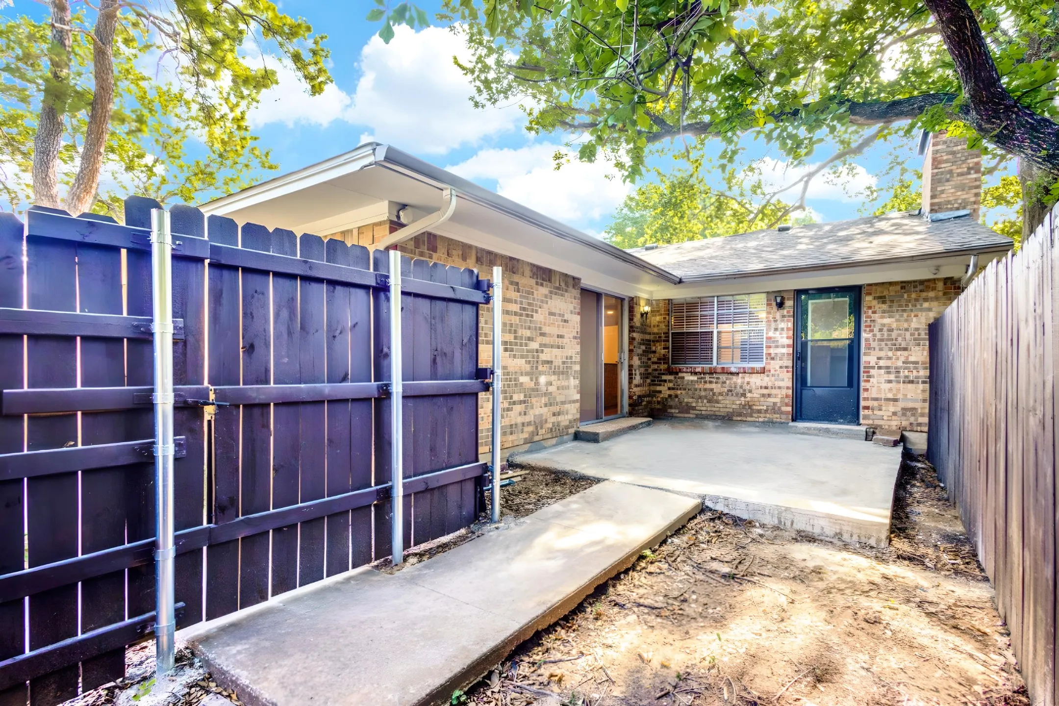 Duplex For Rent in Grayson County , 524 N Woods Drive, Sherman, Texas 75092, 3 Bedroom, 2 Bathroom, Garage spaces, 1,212 Sqft, built in 1965, mls#21406940, Real Estate Agent in Sherman, Homes For Rent in Grayson county, Homes For Rent in Sherman, Realtor in Sherman Texas, Real Estate Brokerage Independent Realty Texas, Luminita Cordes Realtor