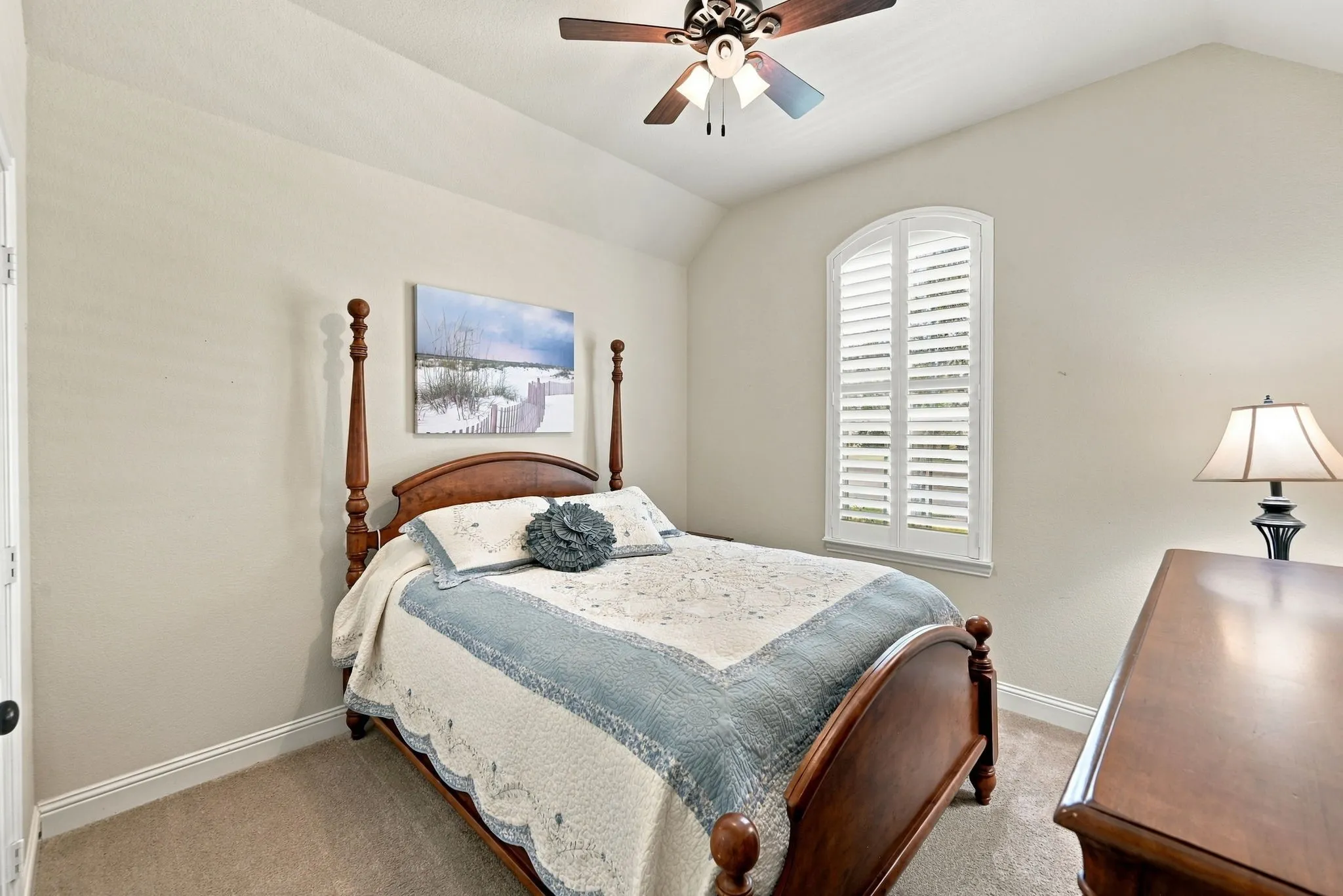 Bedroom 3 with beautiful plantation shutters!