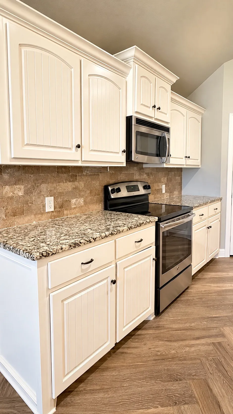 Single Family Residence For Rent in Taylor County , 3738 Bettes Lane, Abilene, Texas 79606, 3 Bedroom, 2 Bathroom, 2 Garage spaces, 1,756 Sqft, built in 2015, mls#21406942, Real Estate Agent in Abilene, Homes For Rent in Taylor county, Homes For Rent in Abilene, Realtor in Abilene Texas, Real Estate Brokerage Independent Realty Texas, Luminita Cordes Realtor