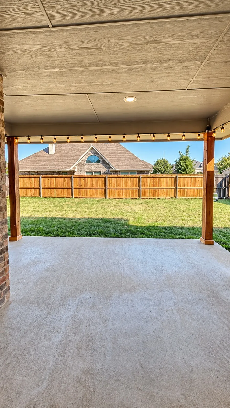 Single Family Residence For Rent in Taylor County , 3738 Bettes Lane, Abilene, Texas 79606, 3 Bedroom, 2 Bathroom, 2 Garage spaces, 1,756 Sqft, built in 2015, mls#21406942, Real Estate Agent in Abilene, Homes For Rent in Taylor county, Homes For Rent in Abilene, Realtor in Abilene Texas, Real Estate Brokerage Independent Realty Texas, Luminita Cordes Realtor