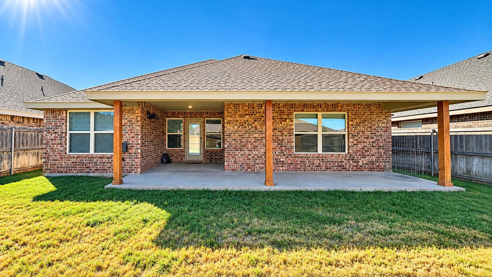 Single Family Residence For Rent in Taylor County , 3738 Bettes Lane, Abilene, Texas 79606, 3 Bedroom, 2 Bathroom, 2 Garage spaces, 1,756 Sqft, built in 2015, mls#21406942, Real Estate Agent in Abilene, Homes For Rent in Taylor county, Homes For Rent in Abilene, Realtor in Abilene Texas, Real Estate Brokerage Independent Realty Texas, Luminita Cordes Realtor