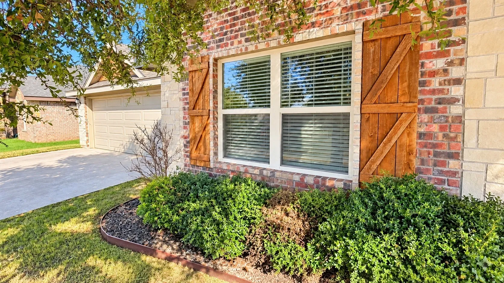 Single Family Residence For Rent in Taylor County , 3738 Bettes Lane, Abilene, Texas 79606, 3 Bedroom, 2 Bathroom, 2 Garage spaces, 1,756 Sqft, built in 2015, mls#21406942, Real Estate Agent in Abilene, Homes For Rent in Taylor county, Homes For Rent in Abilene, Realtor in Abilene Texas, Real Estate Brokerage Independent Realty Texas, Luminita Cordes Realtor
