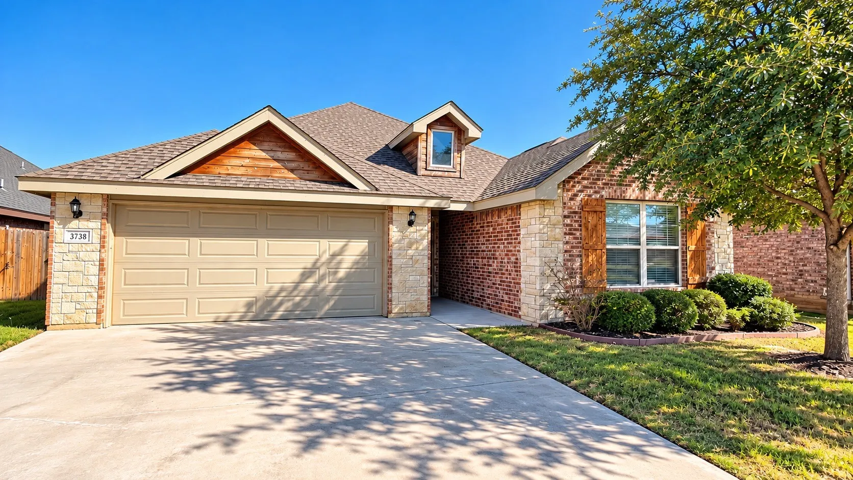 Single Family Residence For Rent