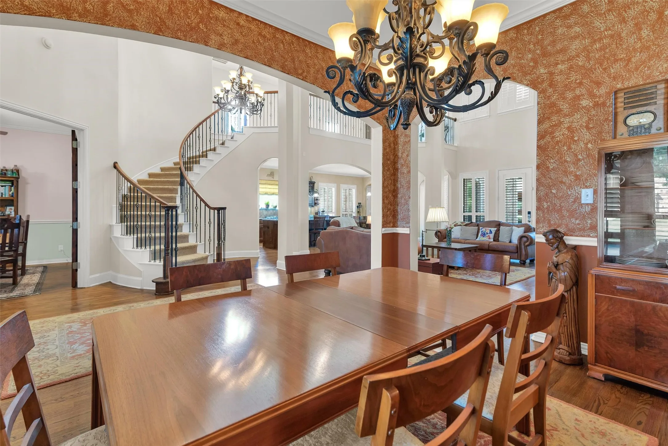 Single Family Residence For Sale in Collin County , 519 Pheasant Run Drive, Murphy, Texas 75094, 5 Bedroom, 4 Bathroom, 3 Garage spaces, 4,811 Sqft, built in 2007, mls#21406710, Real Estate Agent in Murphy, Homes For Sale in Collin county, Homes For Sale in Murphy, Realtor in Murphy Texas, Real Estate Brokerage Independent Realty Texas, Luminita Cordes Realtor
