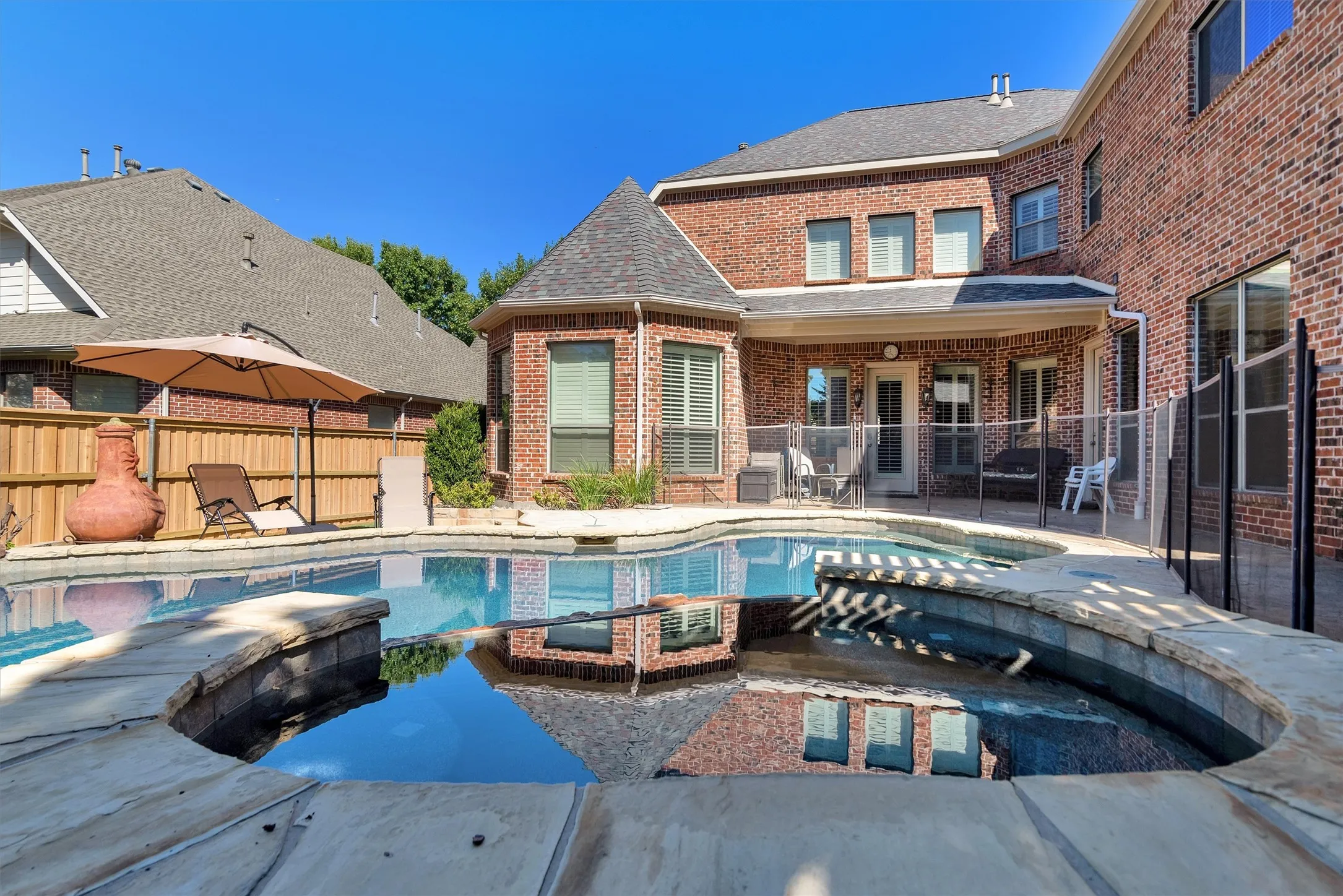 Single Family Residence For Sale in Collin County , 519 Pheasant Run Drive, Murphy, Texas 75094, 5 Bedroom, 4 Bathroom, 3 Garage spaces, 4,811 Sqft, built in 2007, mls#21406710, Real Estate Agent in Murphy, Homes For Sale in Collin county, Homes For Sale in Murphy, Realtor in Murphy Texas, Real Estate Brokerage Independent Realty Texas, Luminita Cordes Realtor