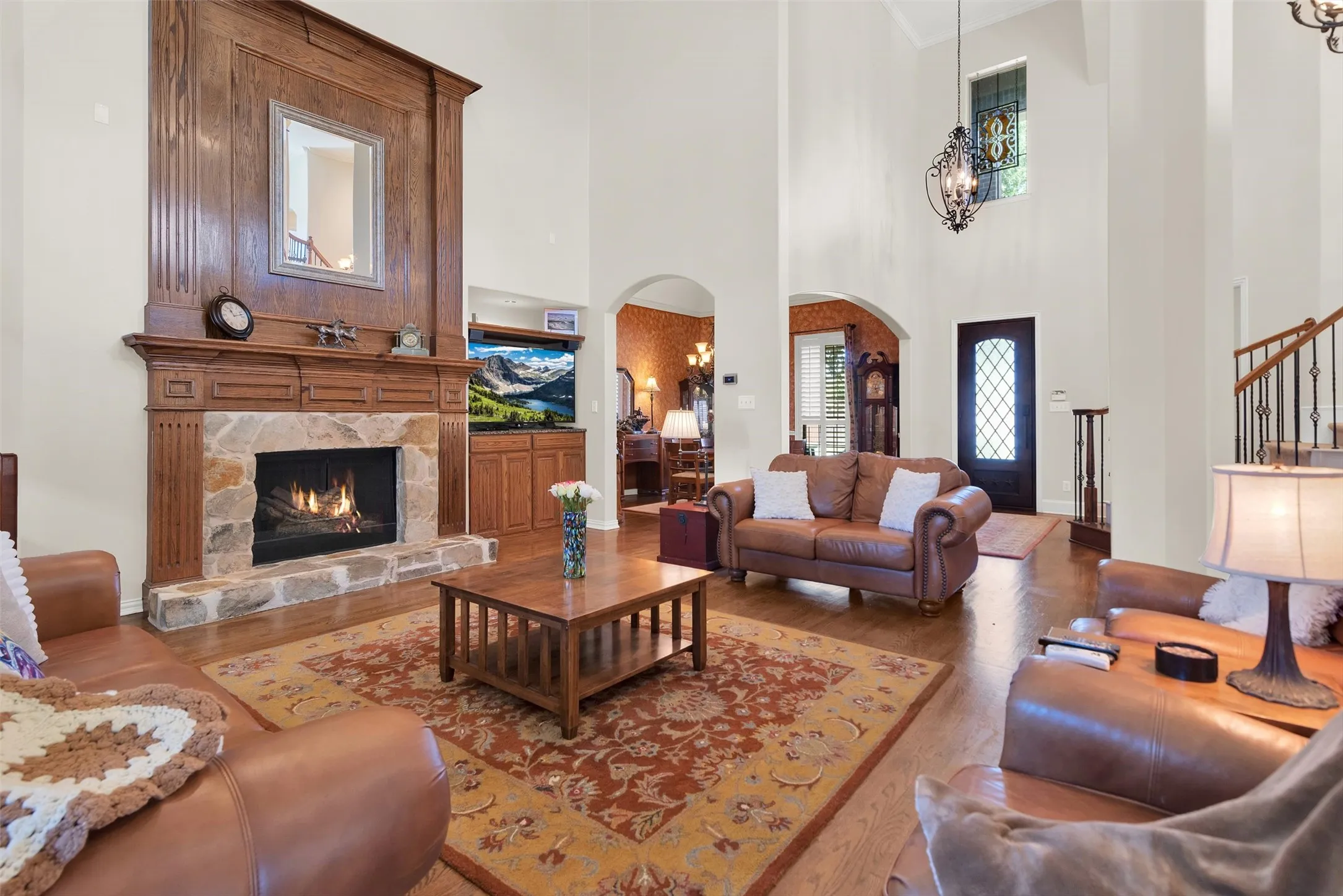 Single Family Residence For Sale in Collin County , 519 Pheasant Run Drive, Murphy, Texas 75094, 5 Bedroom, 4 Bathroom, 3 Garage spaces, 4,811 Sqft, built in 2007, mls#21406710, Real Estate Agent in Murphy, Homes For Sale in Collin county, Homes For Sale in Murphy, Realtor in Murphy Texas, Real Estate Brokerage Independent Realty Texas, Luminita Cordes Realtor