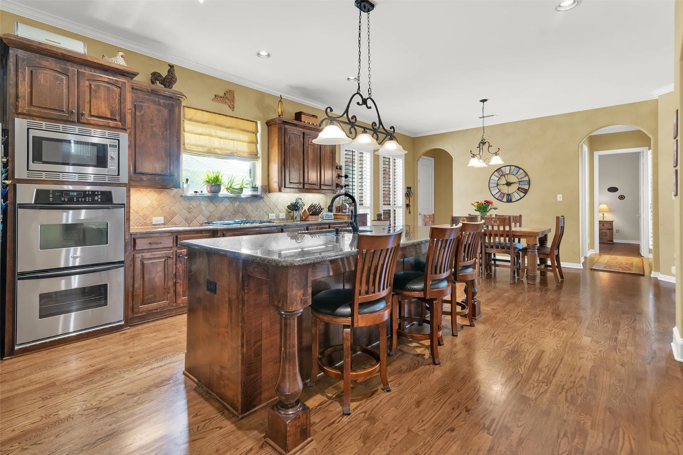 Single Family Residence For Sale in Collin County , 519 Pheasant Run Drive, Murphy, Texas 75094, 5 Bedroom, 4 Bathroom, 3 Garage spaces, 4,811 Sqft, built in 2007, mls#21406710, Real Estate Agent in Murphy, Homes For Sale in Collin county, Homes For Sale in Murphy, Realtor in Murphy Texas, Real Estate Brokerage Independent Realty Texas, Luminita Cordes Realtor