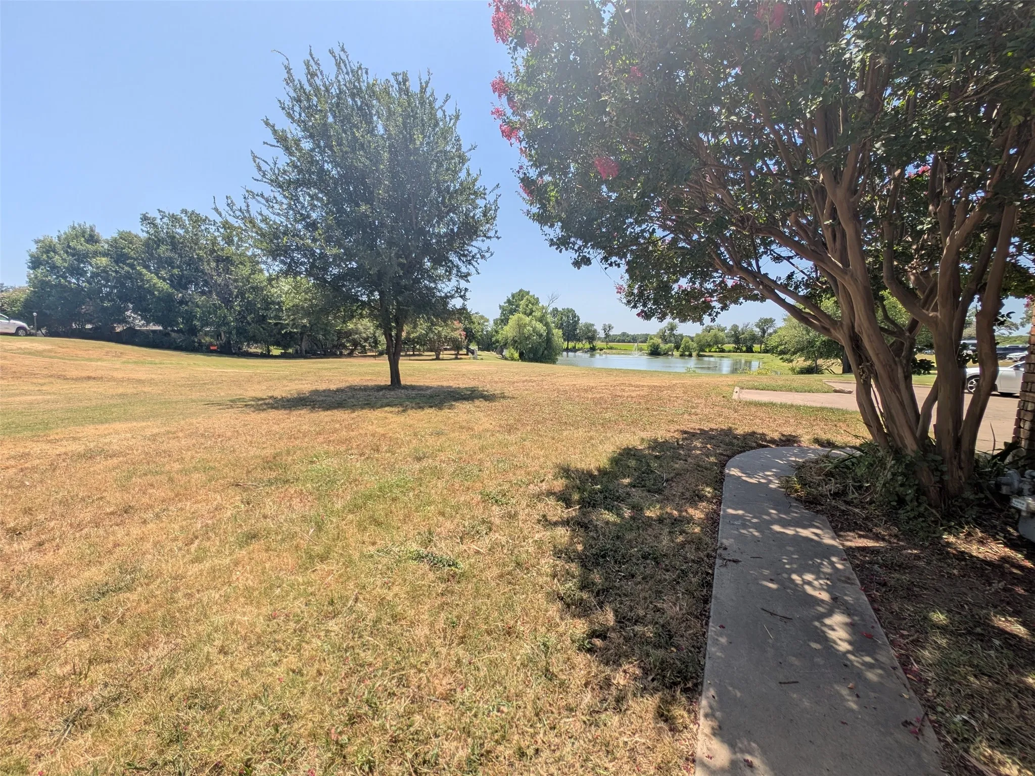 Quadruplex For Rent in Denton County , 115 Meadowview Drive 4, Justin, Texas 76247, 2 Bedroom, 2 Bathroom, 2 Garage spaces, 1,518 Sqft, built in 1987, mls#21406955, Real Estate Agent in Justin, Homes For Rent in Denton county, Homes For Rent in Justin, Realtor in Justin Texas, Real Estate Brokerage Independent Realty Texas, Luminita Cordes Realtor