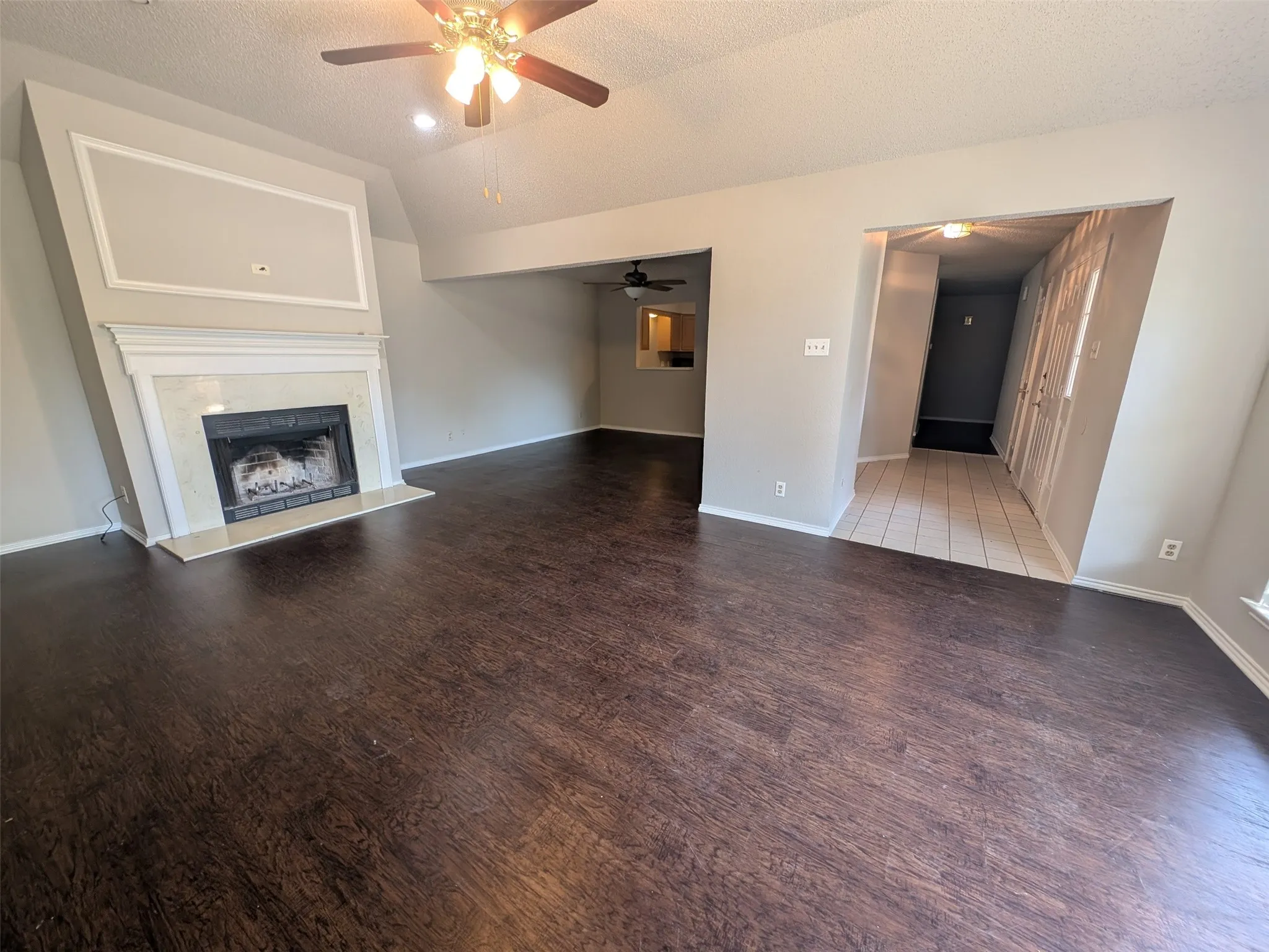 Quadruplex For Rent in Denton County , 115 Meadowview Drive 4, Justin, Texas 76247, 2 Bedroom, 2 Bathroom, 2 Garage spaces, 1,518 Sqft, built in 1987, mls#21406955, Real Estate Agent in Justin, Homes For Rent in Denton county, Homes For Rent in Justin, Realtor in Justin Texas, Real Estate Brokerage Independent Realty Texas, Luminita Cordes Realtor