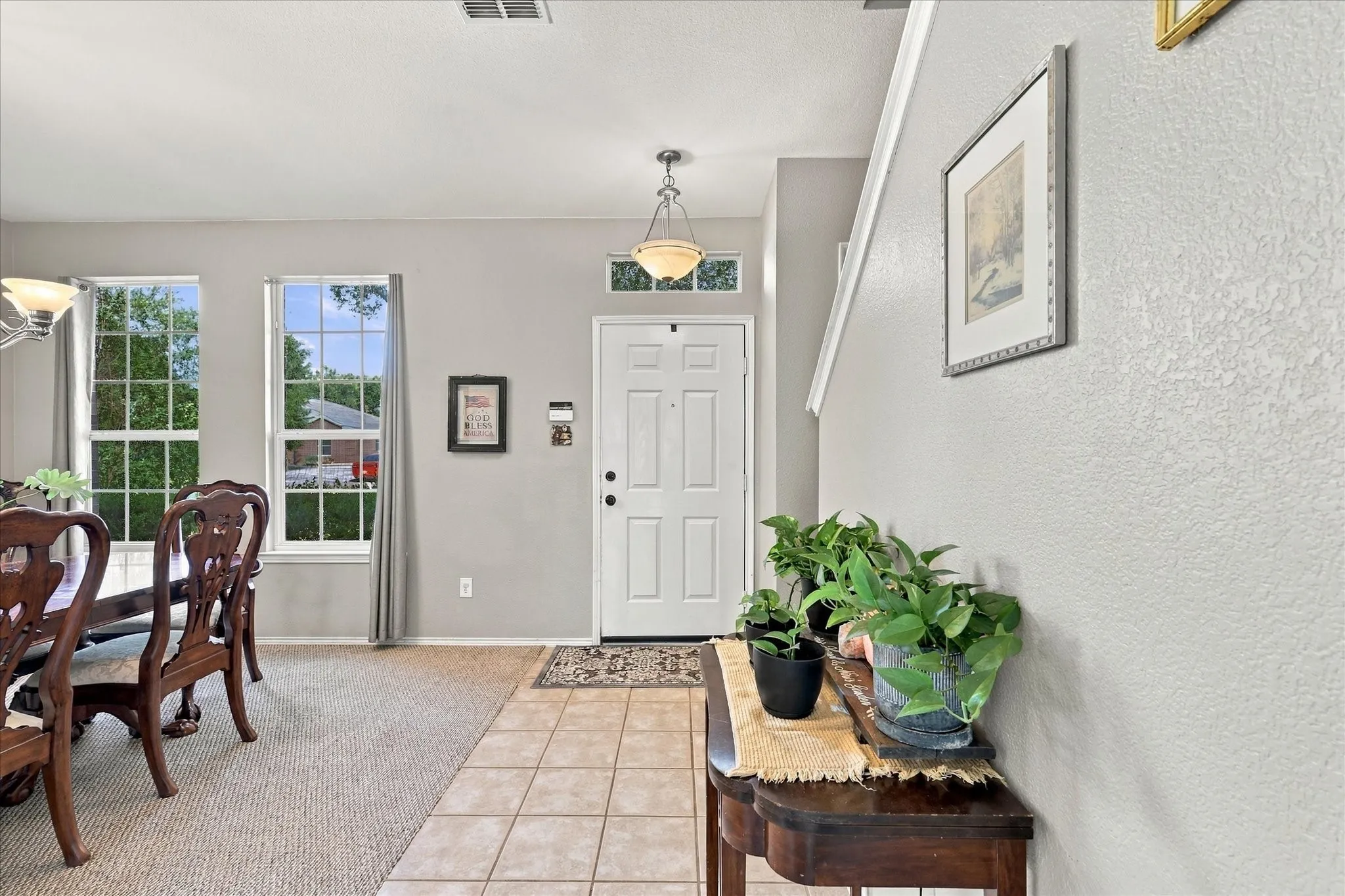 Single Family Residence For Sale in Denton County , 7800 Swan Park Drive, Denton, Texas 76210, 4 Bedroom, 3 Bathroom, 2 Garage spaces, 2,611 Sqft, built in 2002, mls#21406756, Real Estate Agent in Denton, Homes For Sale in Denton county, Homes For Sale in Denton, Realtor in Denton Texas, Real Estate Brokerage Independent Realty Texas, Luminita Cordes Realtor