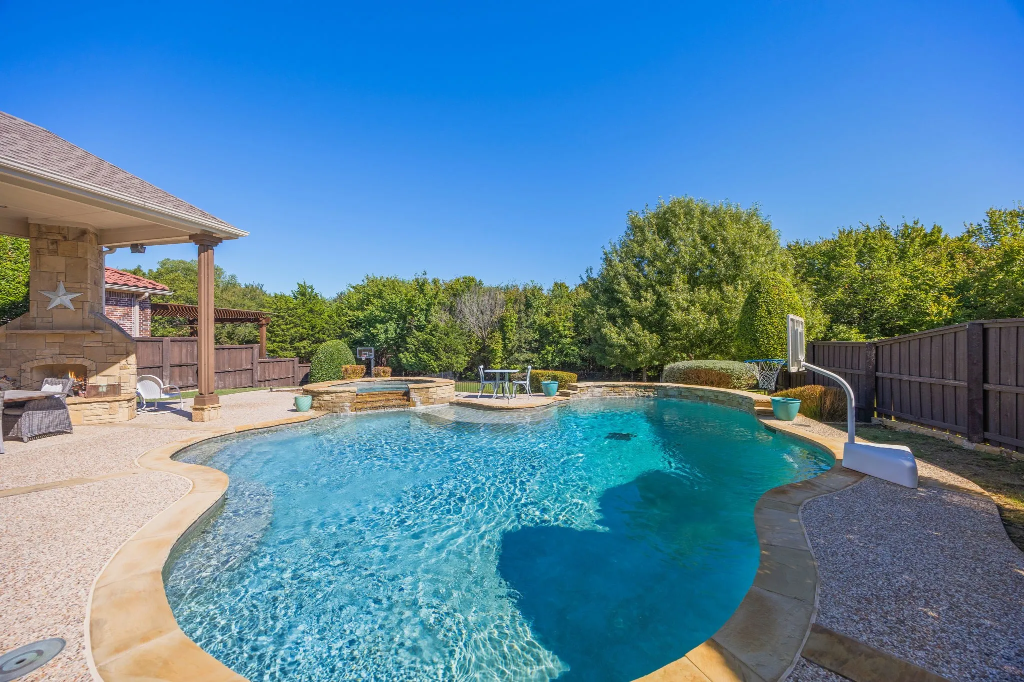 Single Family Residence For Sale in Collin County , 2908 Mountain Creek Drive, Mc Kinney, Texas 75072, 4 Bedroom, 4 Bathroom, 3 Garage spaces, 4,511 Sqft, built in 2010, mls#21406960, Real Estate Agent in Mc Kinney, Homes For Sale in Collin county, Homes For Sale in Mc Kinney, Realtor in Mc Kinney Texas, Real Estate Brokerage Independent Realty Texas, Luminita Cordes Realtor