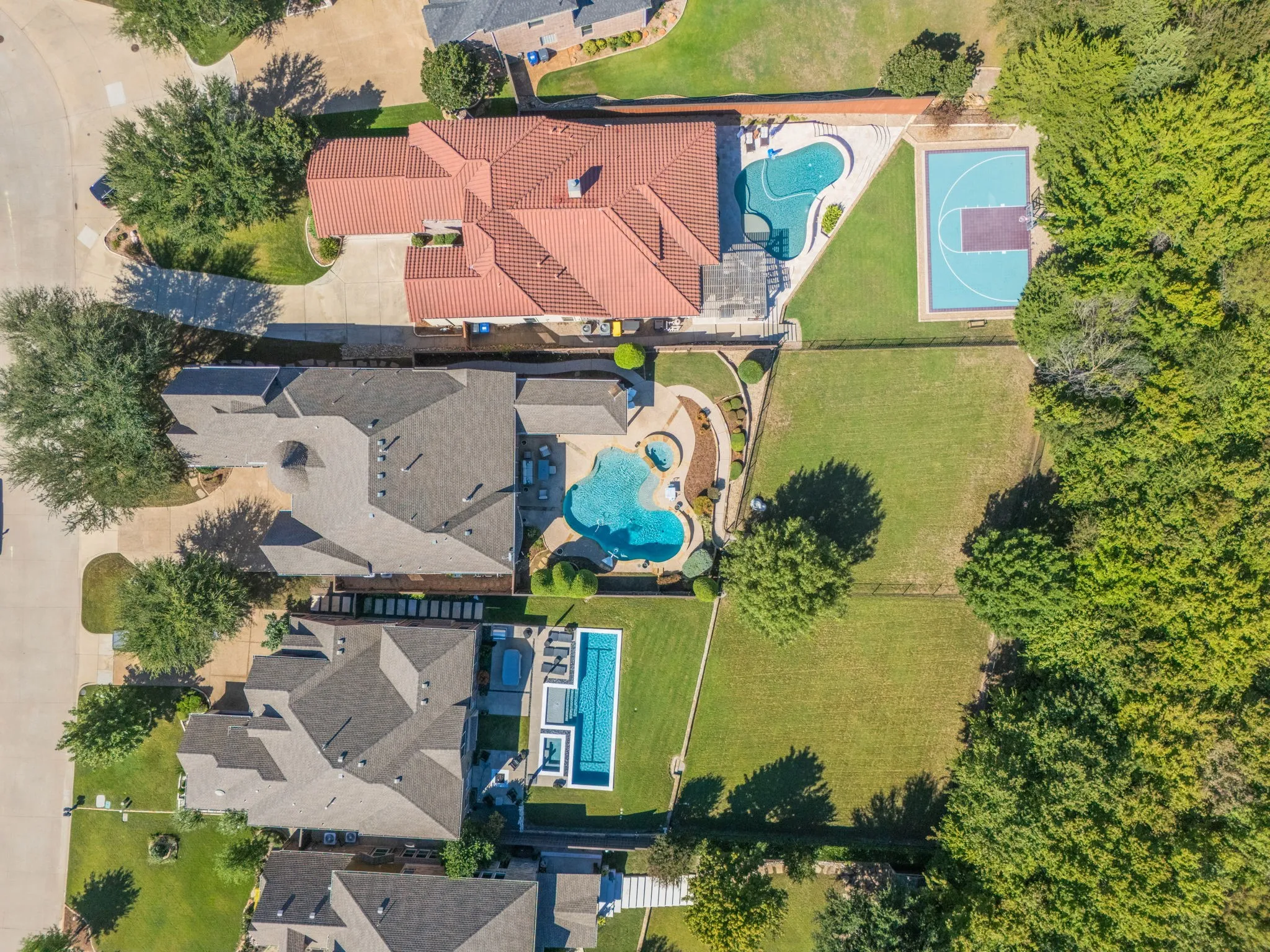 Single Family Residence For Sale in Collin County , 2908 Mountain Creek Drive, Mc Kinney, Texas 75072, 4 Bedroom, 4 Bathroom, 3 Garage spaces, 4,511 Sqft, built in 2010, mls#21406960, Real Estate Agent in Mc Kinney, Homes For Sale in Collin county, Homes For Sale in Mc Kinney, Realtor in Mc Kinney Texas, Real Estate Brokerage Independent Realty Texas, Luminita Cordes Realtor