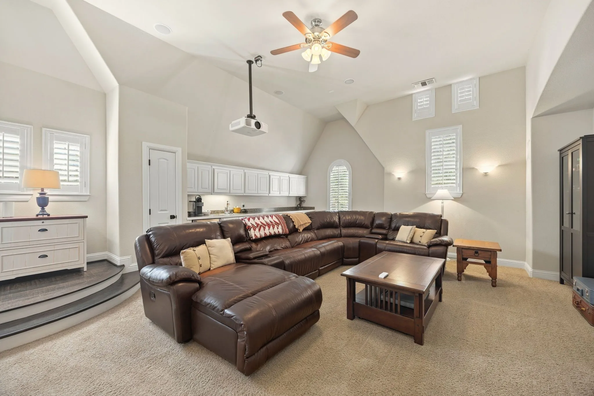 Single Family Residence For Sale in Collin County , 2908 Mountain Creek Drive, Mc Kinney, Texas 75072, 4 Bedroom, 4 Bathroom, 3 Garage spaces, 4,511 Sqft, built in 2010, mls#21406960, Real Estate Agent in Mc Kinney, Homes For Sale in Collin county, Homes For Sale in Mc Kinney, Realtor in Mc Kinney Texas, Real Estate Brokerage Independent Realty Texas, Luminita Cordes Realtor