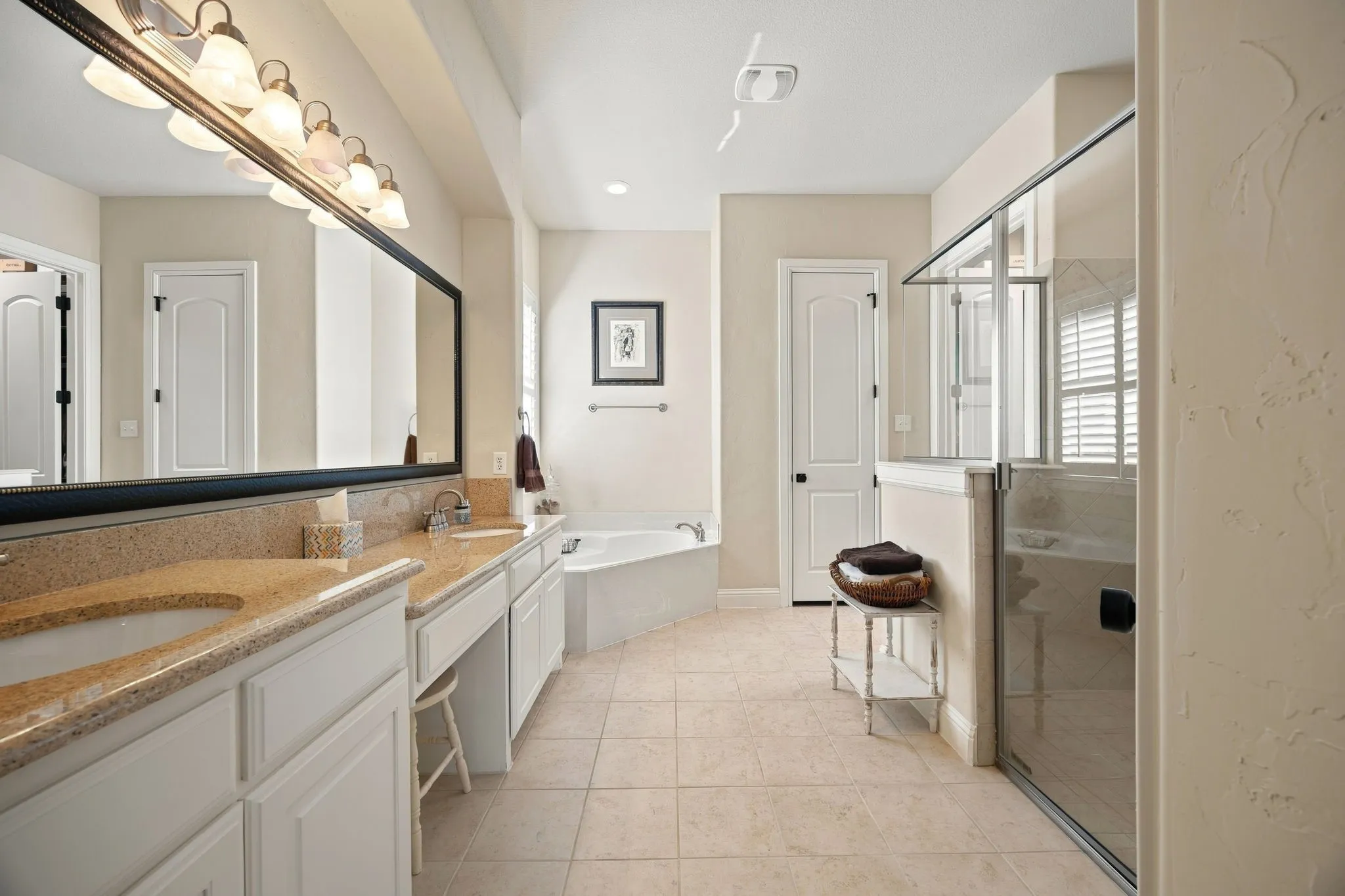 Single Family Residence For Sale in Collin County , 2908 Mountain Creek Drive, Mc Kinney, Texas 75072, 4 Bedroom, 4 Bathroom, 3 Garage spaces, 4,511 Sqft, built in 2010, mls#21406960, Real Estate Agent in Mc Kinney, Homes For Sale in Collin county, Homes For Sale in Mc Kinney, Realtor in Mc Kinney Texas, Real Estate Brokerage Independent Realty Texas, Luminita Cordes Realtor