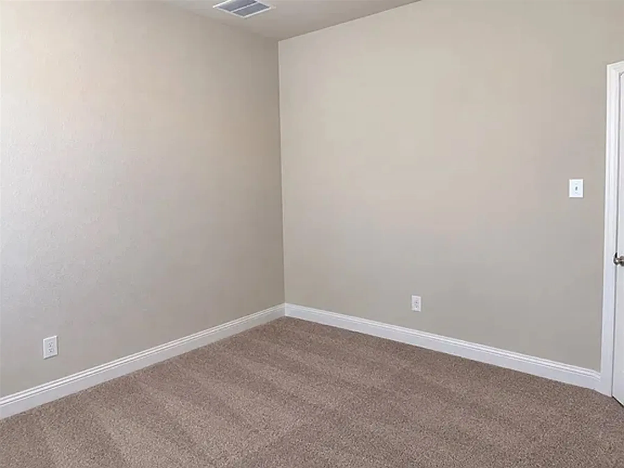 Townhouse For Rent in Collin County , 10631 Anna Island Drive, Frisco, Texas 75035, 3 Bedroom, 3 Bathroom, 2 Garage spaces, 1,657 Sqft, built in 2022, mls#21406966, Real Estate Agent in Frisco, Homes For Rent in Collin county, Homes For Rent in Frisco, Realtor in Frisco Texas, Real Estate Brokerage Independent Realty Texas, Luminita Cordes Realtor
