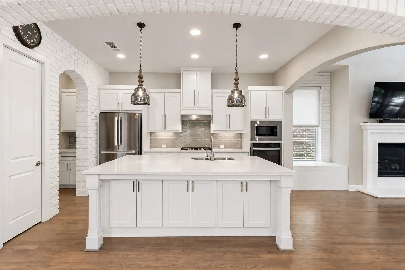 Virtually Whitened Brick and Kitchen Island Legs