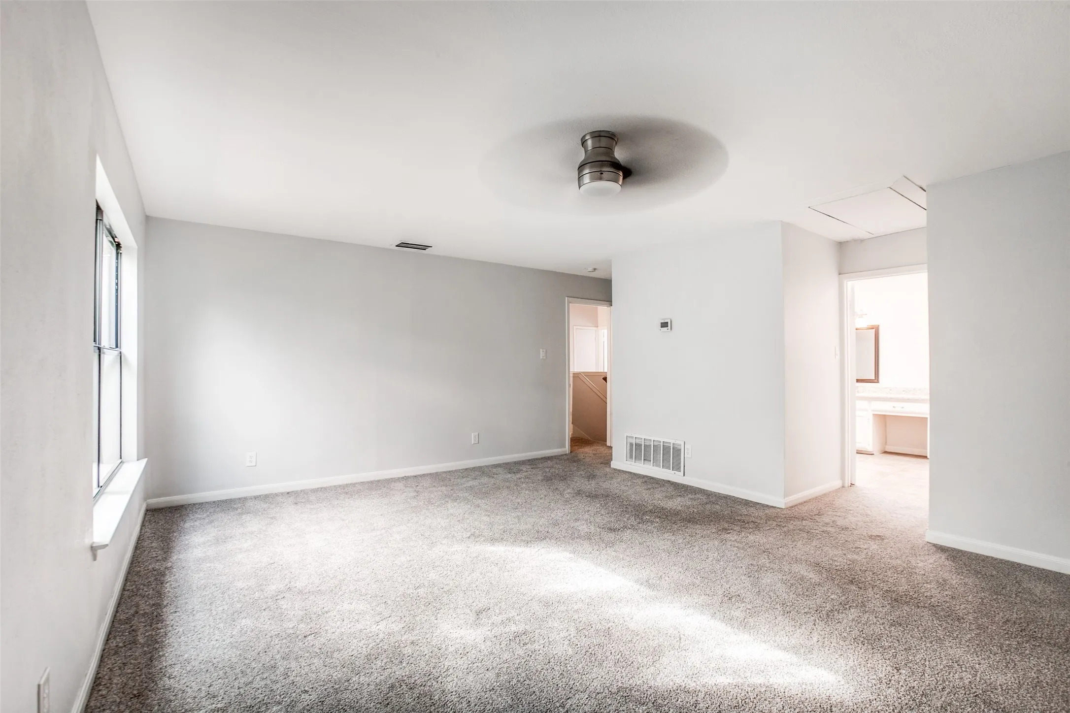 Single Family Residence For Rent in Collin County , 2708 Pinery Lane, Richardson, Texas 75080, 3 Bedroom, 3 Bathroom, 2 Garage spaces, 2,046 Sqft, built in 1978, mls#21406917, Real Estate Agent in Richardson, Homes For Rent in Collin county, Homes For Rent in Richardson, Realtor in Richardson Texas, Real Estate Brokerage Independent Realty Texas, Luminita Cordes Realtor