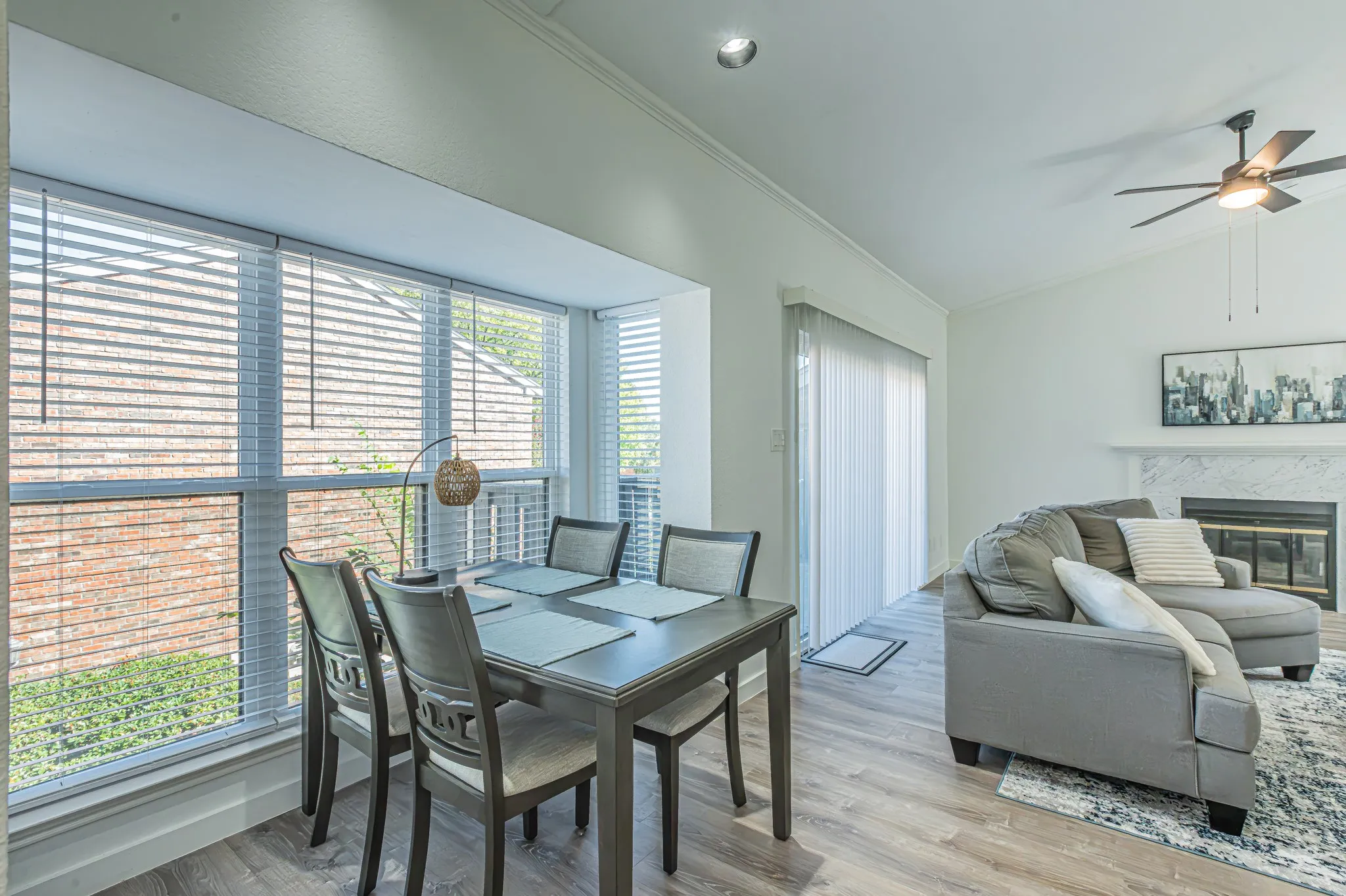Condominium For Sale in Tarrant County , 411 Pebble Way 245, Arlington, Texas 76006, 2 Bedroom, 1 Bathroom, Garage spaces, 896 Sqft, built in 1983, mls#21406549, Real Estate Agent in Arlington, Homes For Sale in Tarrant county, Homes For Sale in Arlington, Realtor in Arlington Texas, Real Estate Brokerage Independent Realty Texas, Luminita Cordes Realtor