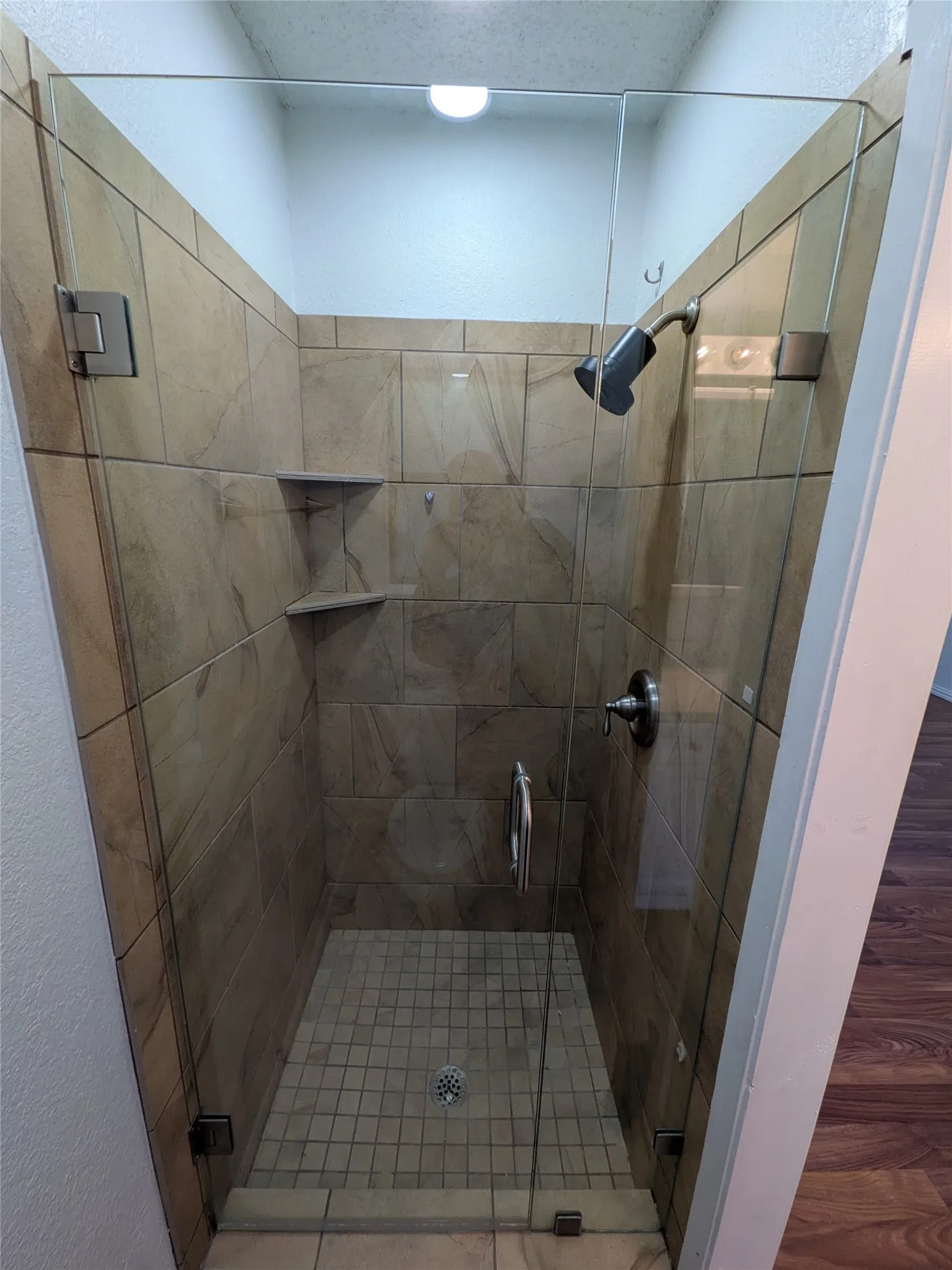 Single Family Residence For Sale in Tarrant County , 1104 Thistle Court, Benbrook, Texas 76126, 3 Bedroom, 2 Bathroom, 2 Garage spaces, 1,319 Sqft, built in 1985, mls#21406398, Real Estate Agent in Benbrook, Homes For Sale in Tarrant county, Homes For Sale in Benbrook, Realtor in Benbrook Texas, Real Estate Brokerage Independent Realty Texas, Luminita Cordes Realtor