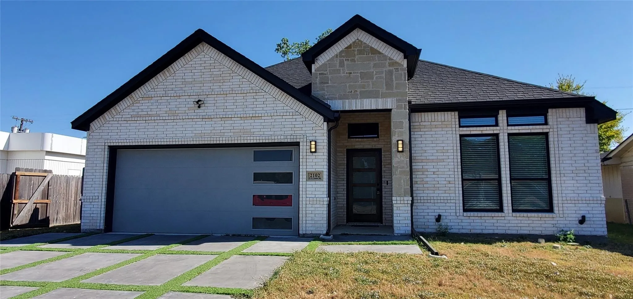 Single Family Residence For Rent in Dallas County , 2102 N O Connor Road, Irving, Texas 75061, 3 Bedroom, 3 Bathroom, 2 Garage spaces, 1,886 Sqft, built in 2022, mls#21406971, Real Estate Agent in Irving, Homes For Rent in Dallas county, Homes For Rent in Irving, Realtor in Irving Texas, Real Estate Brokerage Independent Realty Texas, Luminita Cordes Realtor