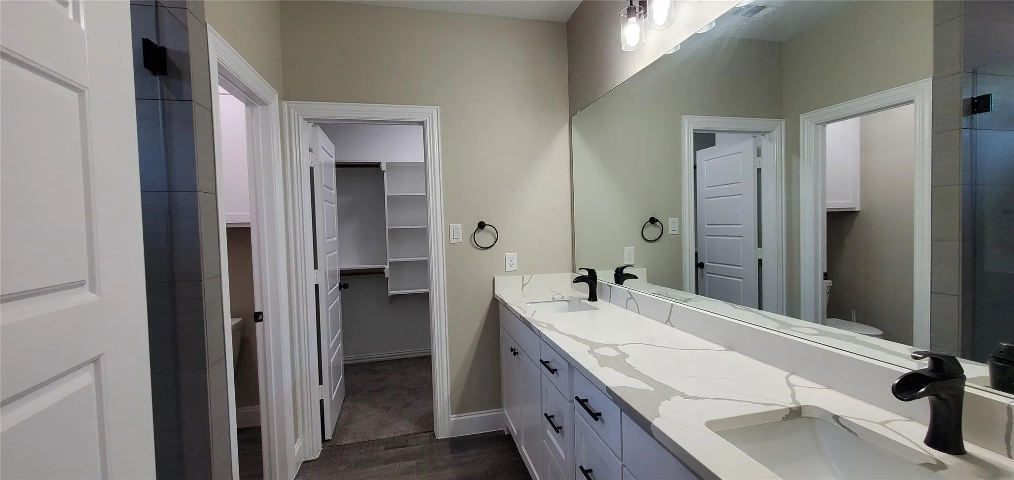Single Family Residence For Rent in Dallas County , 2102 N O Connor Road, Irving, Texas 75061, 3 Bedroom, 3 Bathroom, 2 Garage spaces, 1,886 Sqft, built in 2022, mls#21406971, Real Estate Agent in Irving, Homes For Rent in Dallas county, Homes For Rent in Irving, Realtor in Irving Texas, Real Estate Brokerage Independent Realty Texas, Luminita Cordes Realtor