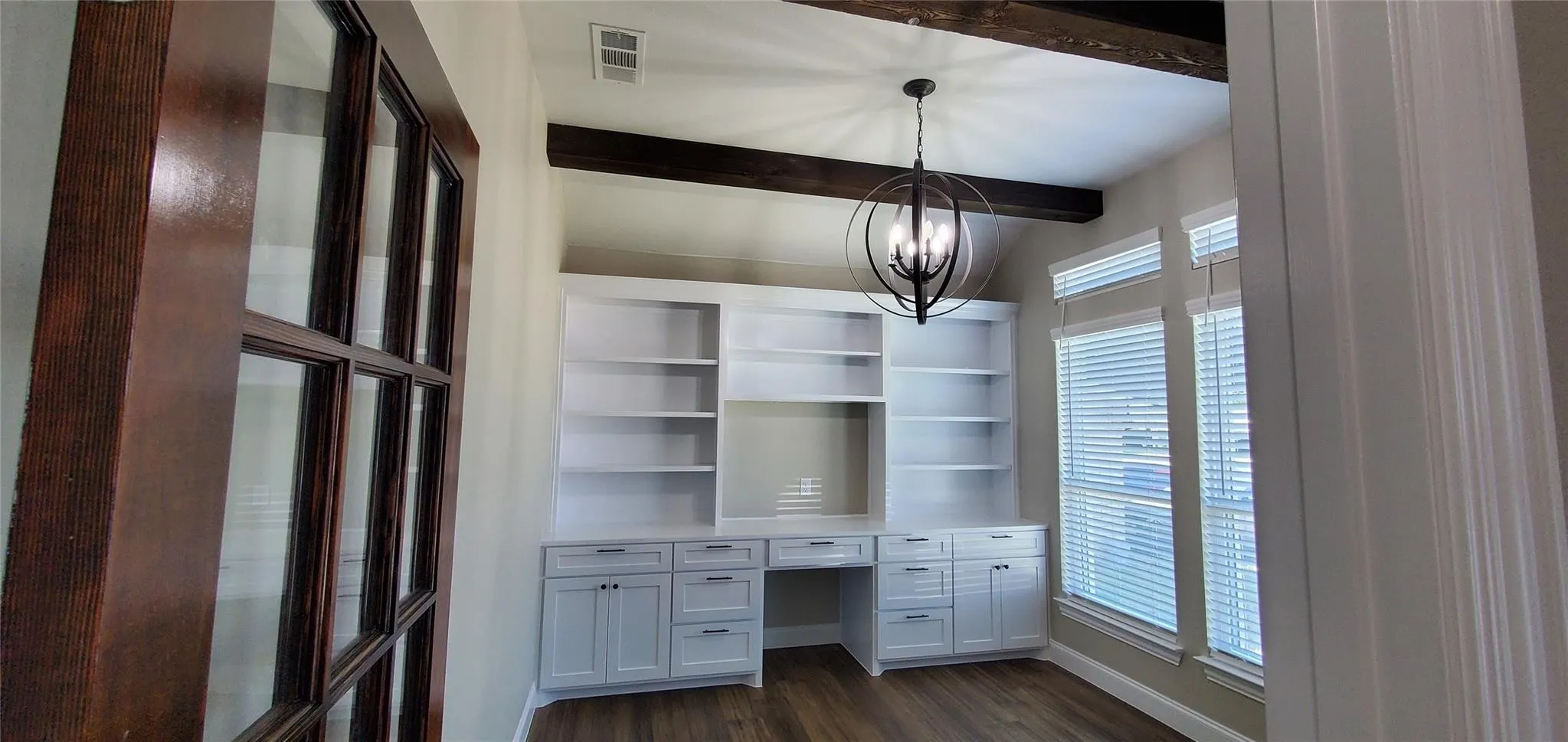 Single Family Residence For Rent in Dallas County , 2102 N O Connor Road, Irving, Texas 75061, 3 Bedroom, 3 Bathroom, 2 Garage spaces, 1,886 Sqft, built in 2022, mls#21406971, Real Estate Agent in Irving, Homes For Rent in Dallas county, Homes For Rent in Irving, Realtor in Irving Texas, Real Estate Brokerage Independent Realty Texas, Luminita Cordes Realtor