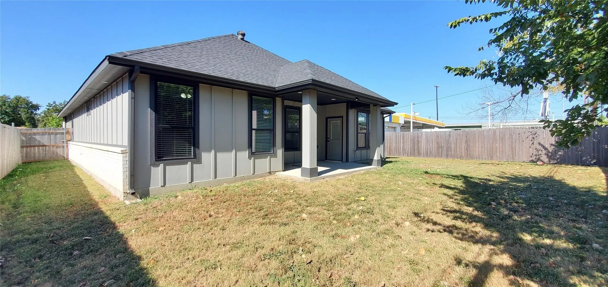Single Family Residence For Rent in Dallas County , 2102 N O Connor Road, Irving, Texas 75061, 3 Bedroom, 3 Bathroom, 2 Garage spaces, 1,886 Sqft, built in 2022, mls#21406971, Real Estate Agent in Irving, Homes For Rent in Dallas county, Homes For Rent in Irving, Realtor in Irving Texas, Real Estate Brokerage Independent Realty Texas, Luminita Cordes Realtor
