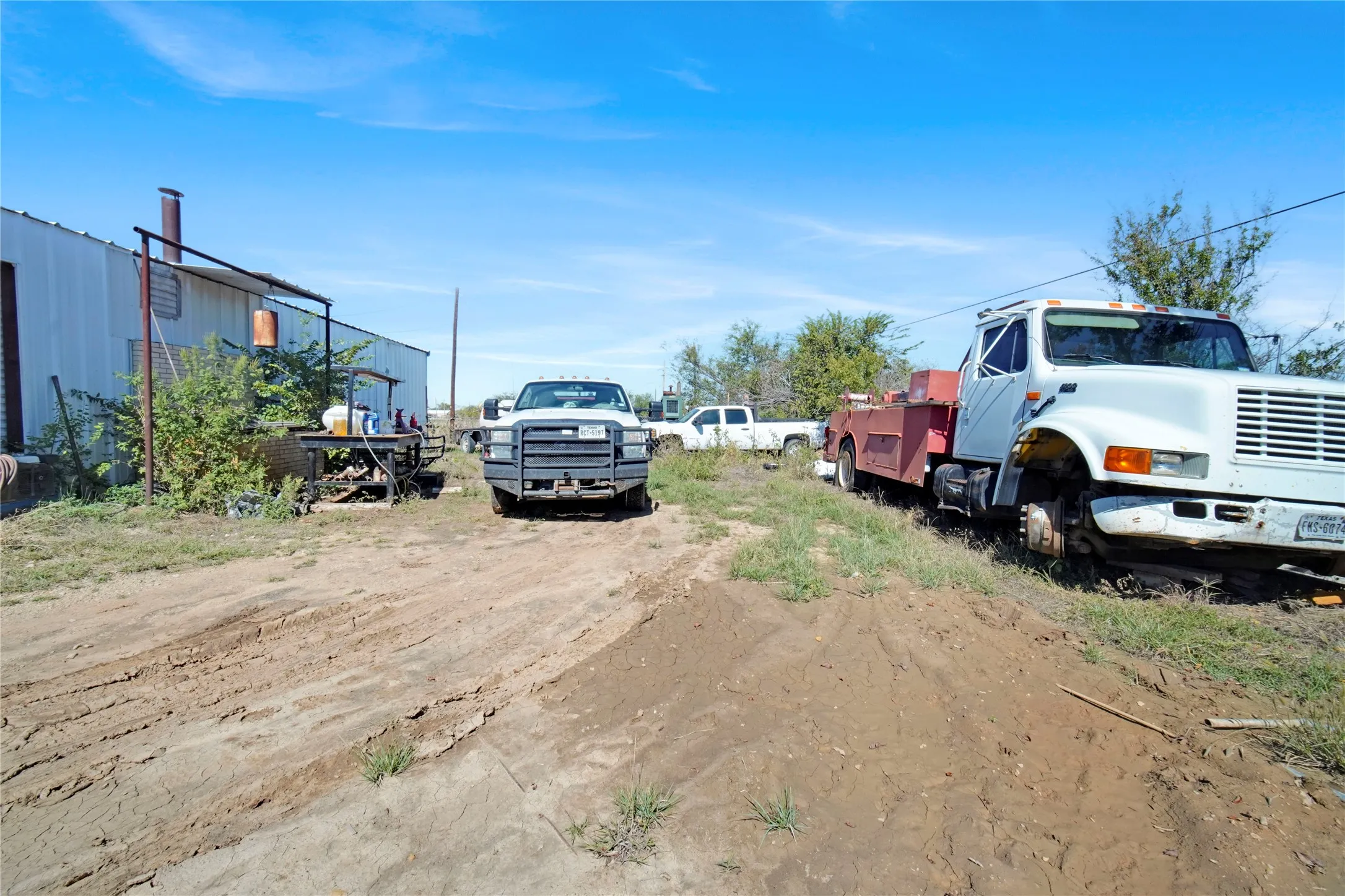 Warehouse For Sale in Jack County , 875 S Main Street, Jacksboro, Texas 76458, 0, 0, Garage spaces, 0 Sqft, built in 1980, mls#21406857, Real Estate Agent in Jacksboro, Homes For Sale in Jack county, Homes For Sale in Jacksboro, Realtor in Jacksboro Texas, Real Estate Brokerage Independent Realty Texas, Luminita Cordes Realtor