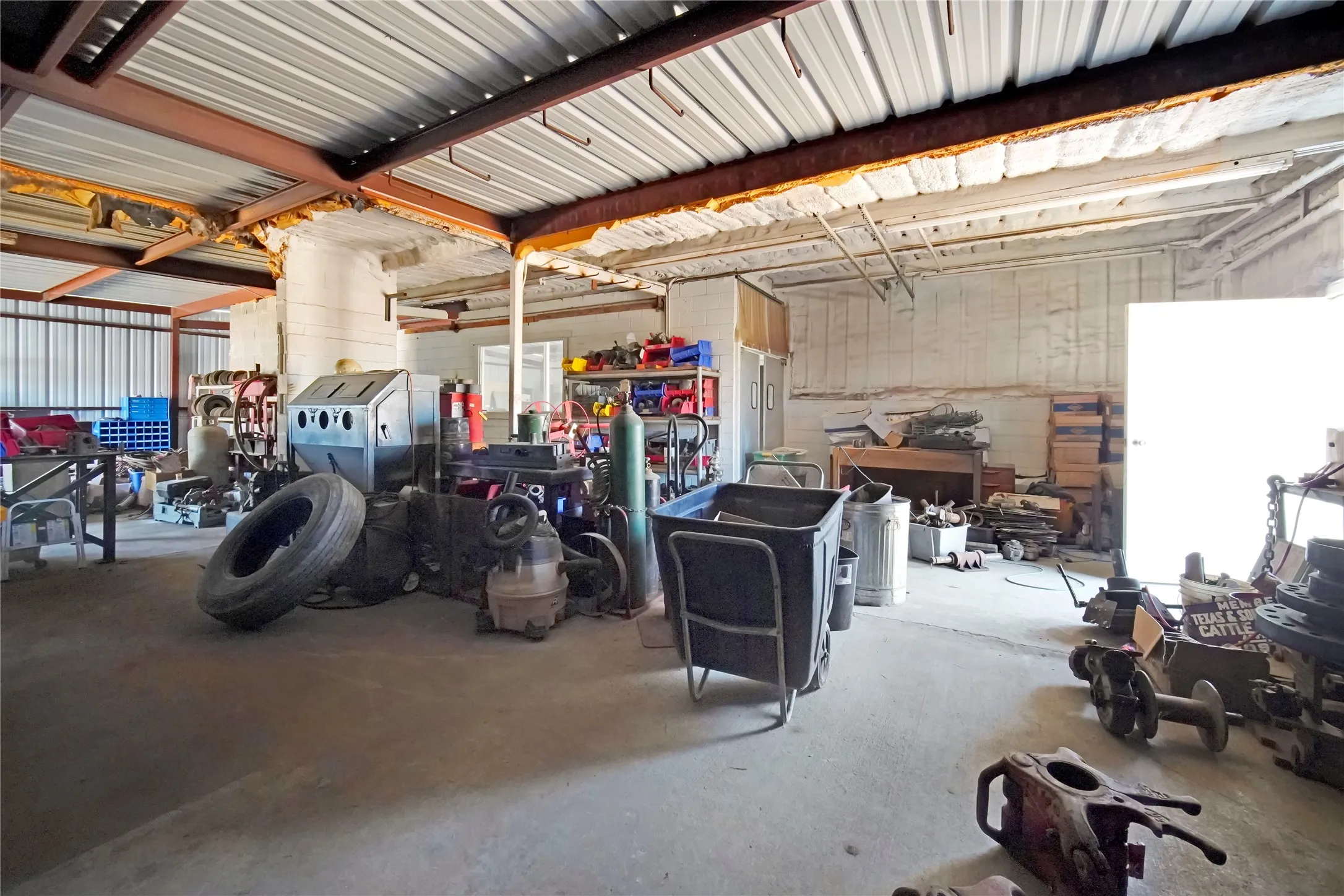 Warehouse For Sale in Jack County , 875 S Main Street, Jacksboro, Texas 76458, 0, 0, Garage spaces, 0 Sqft, built in 1980, mls#21406857, Real Estate Agent in Jacksboro, Homes For Sale in Jack county, Homes For Sale in Jacksboro, Realtor in Jacksboro Texas, Real Estate Brokerage Independent Realty Texas, Luminita Cordes Realtor