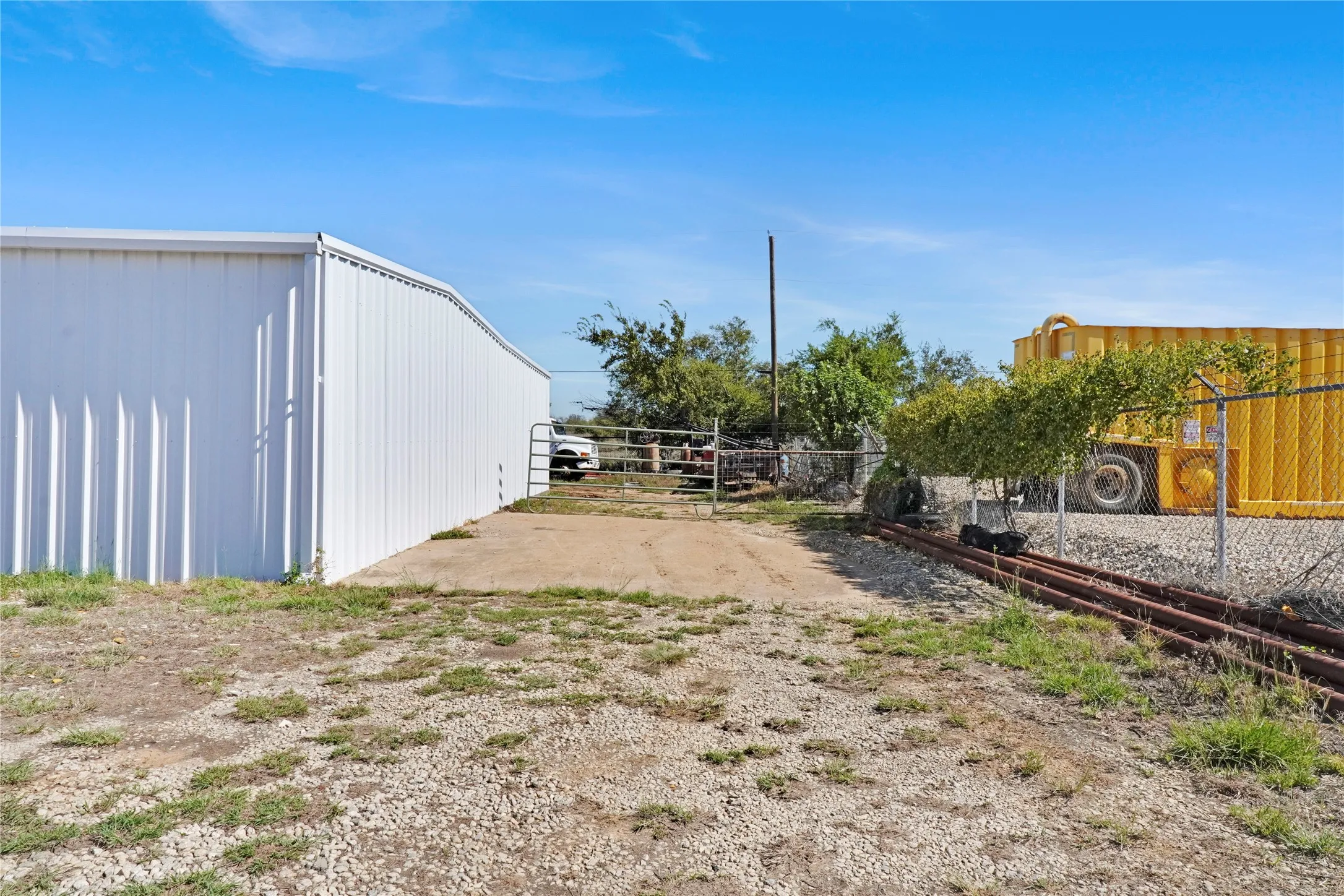 Warehouse For Sale in Jack County , 875 S Main Street, Jacksboro, Texas 76458, 0, 0, Garage spaces, 0 Sqft, built in 1980, mls#21406857, Real Estate Agent in Jacksboro, Homes For Sale in Jack county, Homes For Sale in Jacksboro, Realtor in Jacksboro Texas, Real Estate Brokerage Independent Realty Texas, Luminita Cordes Realtor