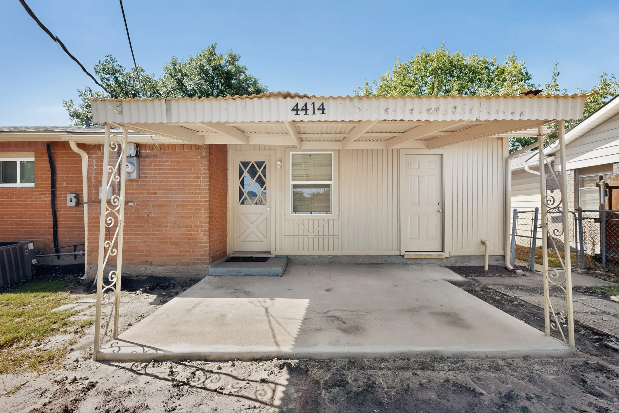 Single Family Residence For Rent in Dallas County , 4414 Greenland Drive, Mesquite, Texas 75150, 3 Bedroom, 2 Bathroom, 1 Garage spaces, 1,085 Sqft, built in 1961, mls#21406981, Real Estate Agent in Mesquite, Homes For Rent in Dallas county, Homes For Rent in Mesquite, Realtor in Mesquite Texas, Real Estate Brokerage Independent Realty Texas, Luminita Cordes Realtor