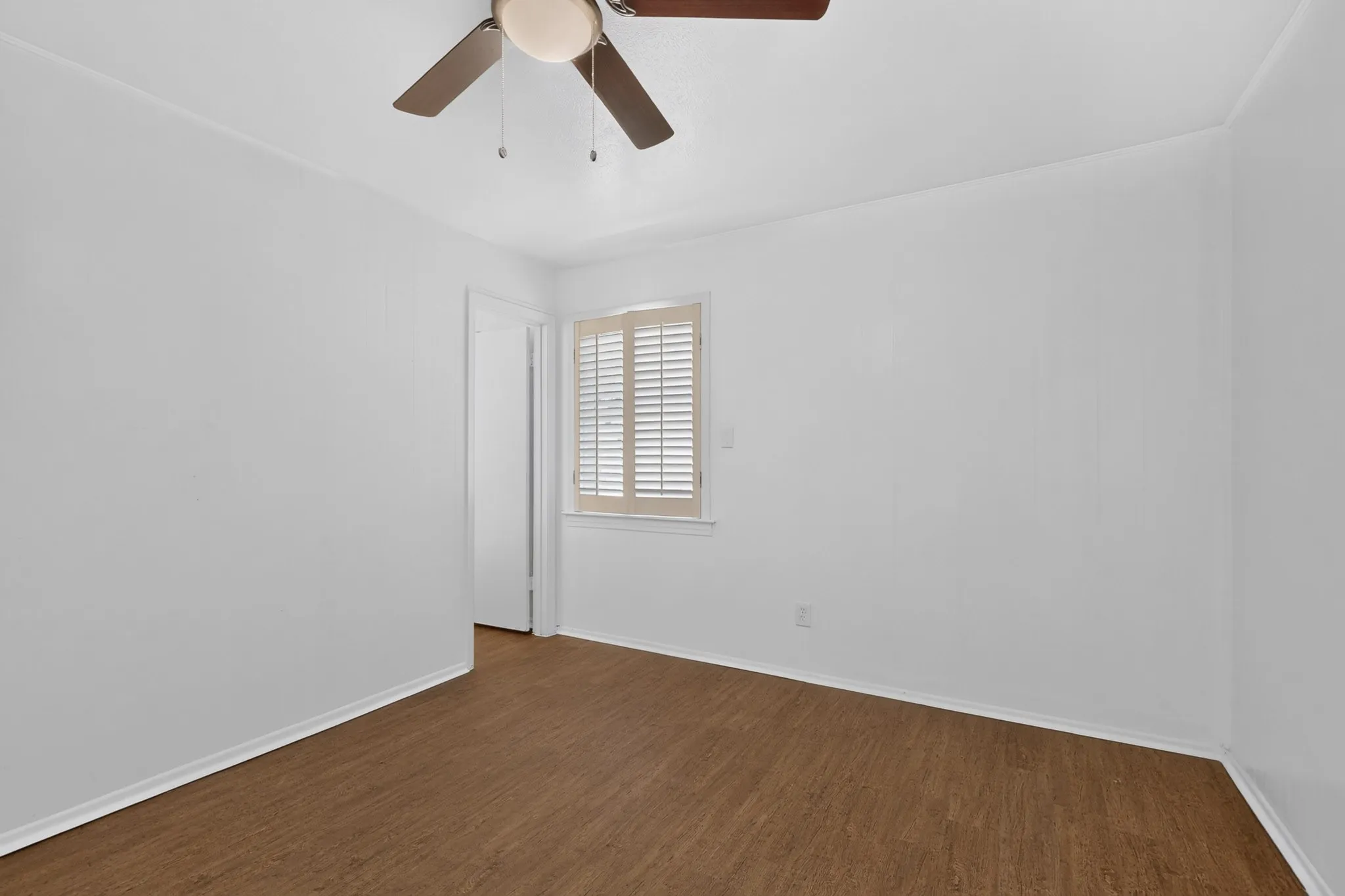 Single Family Residence For Rent in Dallas County , 4414 Greenland Drive, Mesquite, Texas 75150, 3 Bedroom, 2 Bathroom, 1 Garage spaces, 1,085 Sqft, built in 1961, mls#21406981, Real Estate Agent in Mesquite, Homes For Rent in Dallas county, Homes For Rent in Mesquite, Realtor in Mesquite Texas, Real Estate Brokerage Independent Realty Texas, Luminita Cordes Realtor
