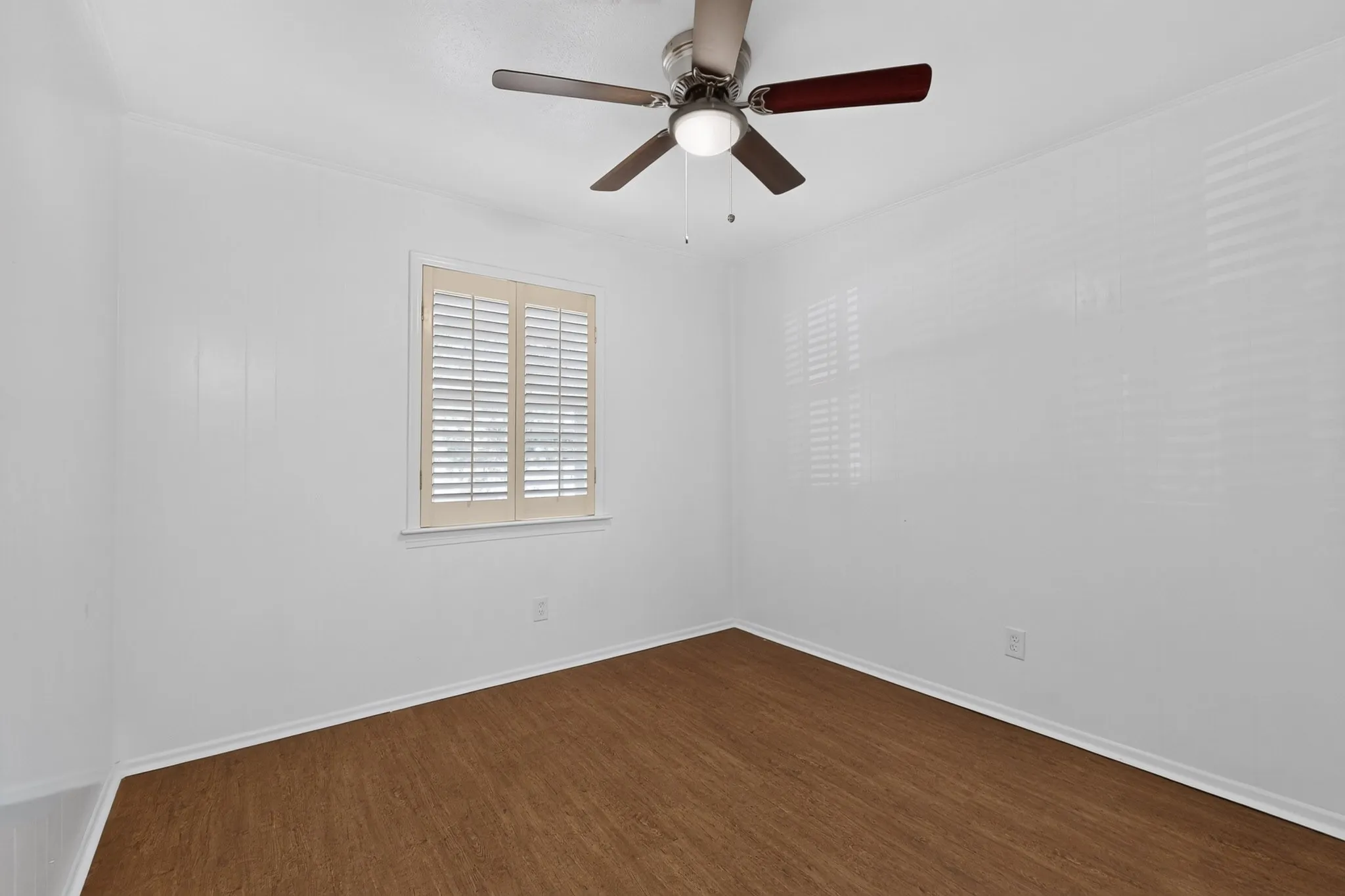 Single Family Residence For Rent in Dallas County , 4414 Greenland Drive, Mesquite, Texas 75150, 3 Bedroom, 2 Bathroom, 1 Garage spaces, 1,085 Sqft, built in 1961, mls#21406981, Real Estate Agent in Mesquite, Homes For Rent in Dallas county, Homes For Rent in Mesquite, Realtor in Mesquite Texas, Real Estate Brokerage Independent Realty Texas, Luminita Cordes Realtor