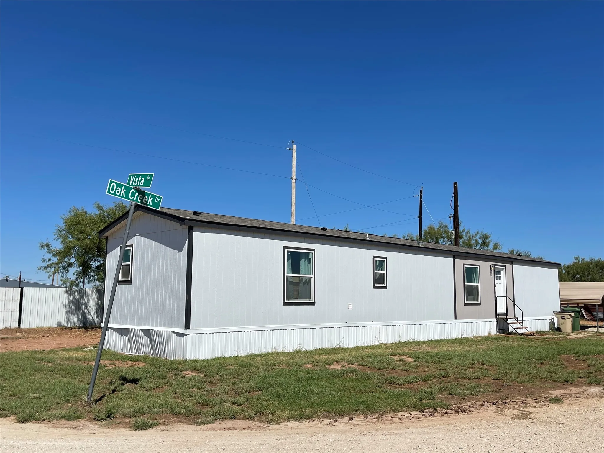 Mobile Home For Rent in Taylor County , 131 Vista Drive, Tye, Texas 79563, 3 Bedroom, 2 Bathroom, Garage spaces, 1,155 Sqft, built in 2024, mls#21406977, Real Estate Agent in Tye, Homes For Rent in Taylor county, Homes For Rent in Tye, Realtor in Tye Texas, Real Estate Brokerage Independent Realty Texas, Luminita Cordes Realtor
