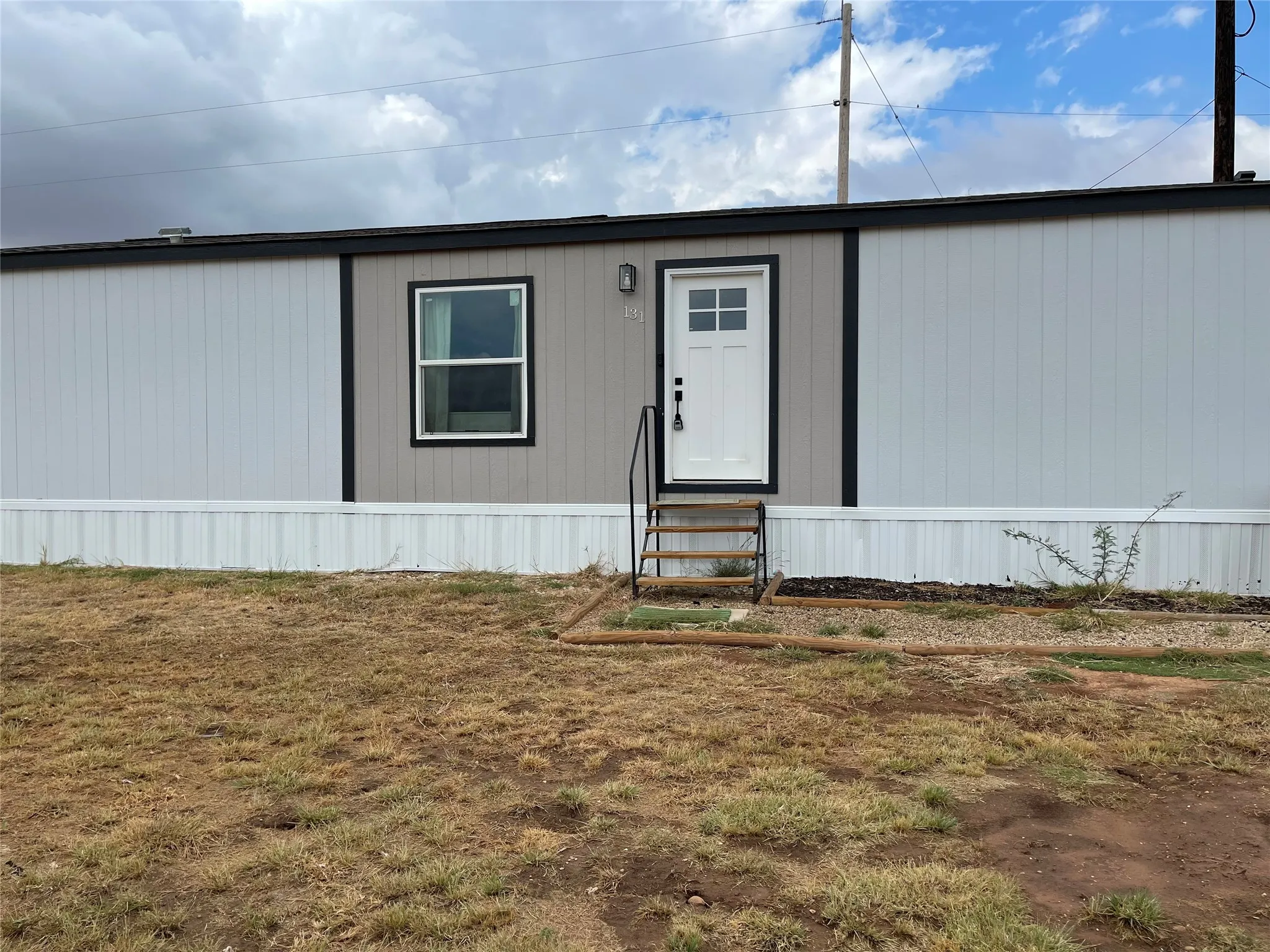 Mobile Home For Rent in Taylor County , 131 Vista Drive, Tye, Texas 79563, 3 Bedroom, 2 Bathroom, Garage spaces, 1,155 Sqft, built in 2024, mls#21406977, Real Estate Agent in Tye, Homes For Rent in Taylor county, Homes For Rent in Tye, Realtor in Tye Texas, Real Estate Brokerage Independent Realty Texas, Luminita Cordes Realtor