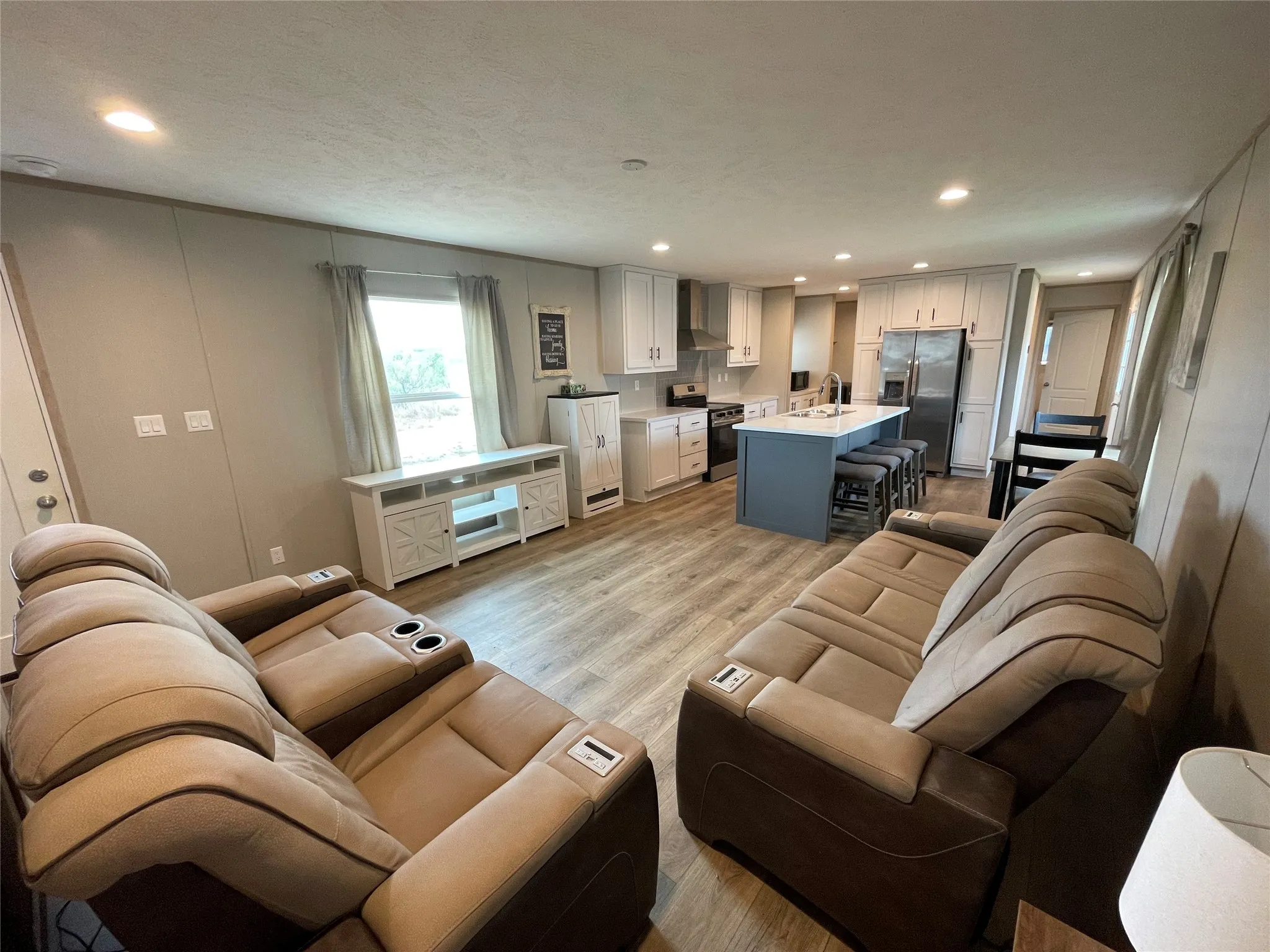 Mobile Home For Rent in Taylor County , 131 Vista Drive, Tye, Texas 79563, 3 Bedroom, 2 Bathroom, Garage spaces, 1,155 Sqft, built in 2024, mls#21406977, Real Estate Agent in Tye, Homes For Rent in Taylor county, Homes For Rent in Tye, Realtor in Tye Texas, Real Estate Brokerage Independent Realty Texas, Luminita Cordes Realtor