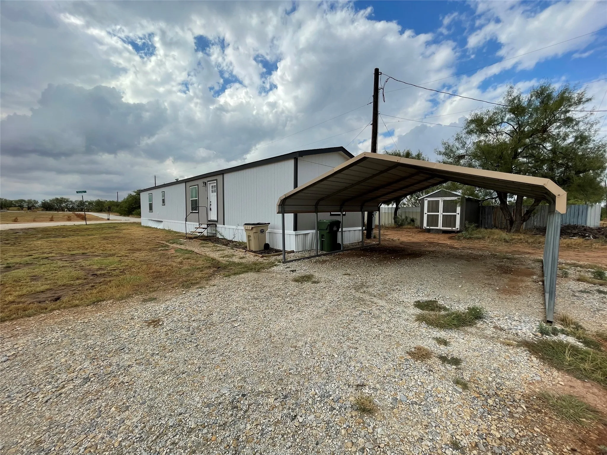 Mobile Home For Rent in Taylor County , 131 Vista Drive, Tye, Texas 79563, 3 Bedroom, 2 Bathroom, Garage spaces, 1,155 Sqft, built in 2024, mls#21406977, Real Estate Agent in Tye, Homes For Rent in Taylor county, Homes For Rent in Tye, Realtor in Tye Texas, Real Estate Brokerage Independent Realty Texas, Luminita Cordes Realtor