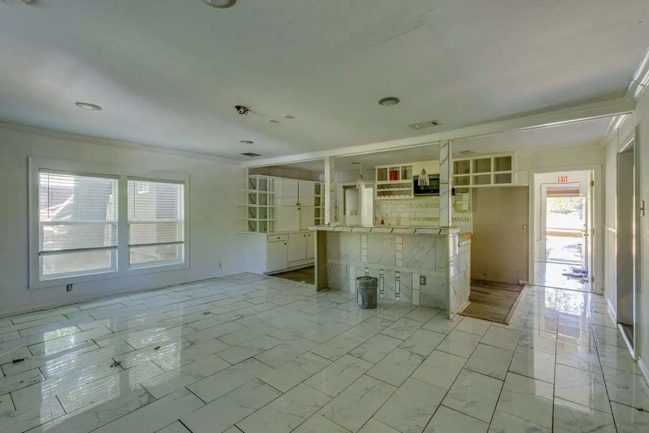 Business For Sale in Dallas County , 105 Barrows Lane, De Soto, Texas 75115, 0, 0, Garage spaces, 0 Sqft, built in 1957, mls#21406953, Real Estate Agent in De Soto, Homes For Sale in Dallas county, Homes For Sale in De Soto, Realtor in De Soto Texas, Real Estate Brokerage Independent Realty Texas, Luminita Cordes Realtor