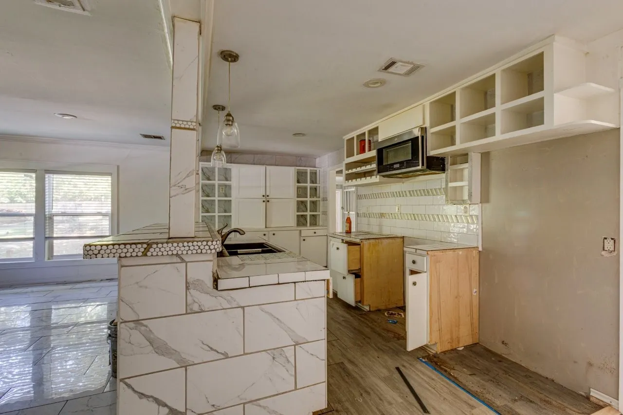Business For Sale in Dallas County , 105 Barrows Lane, De Soto, Texas 75115, 0, 0, Garage spaces, 0 Sqft, built in 1957, mls#21406953, Real Estate Agent in De Soto, Homes For Sale in Dallas county, Homes For Sale in De Soto, Realtor in De Soto Texas, Real Estate Brokerage Independent Realty Texas, Luminita Cordes Realtor