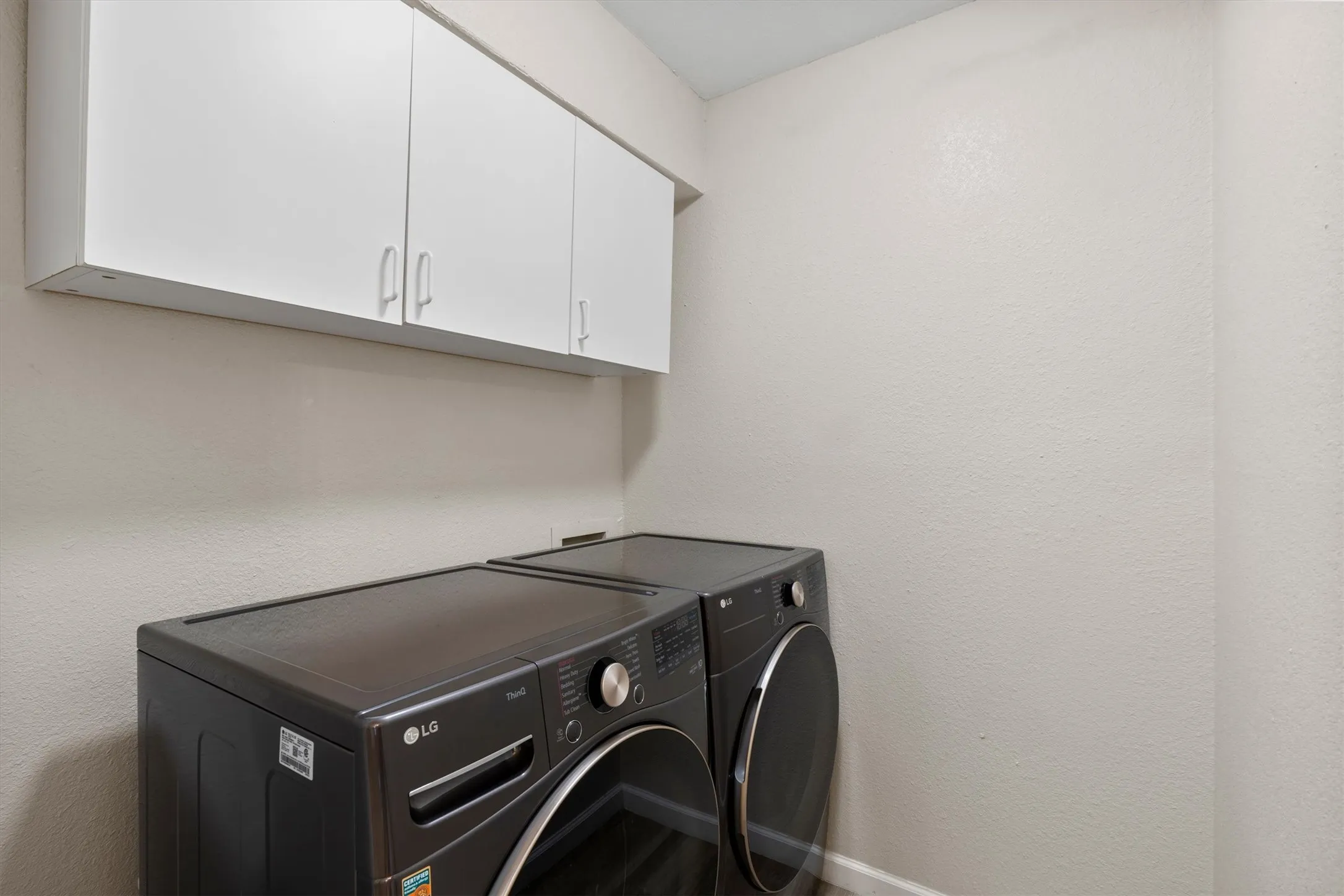 Single Family Residence For Rent in Collin County , 2101 Covered Wagon Drive, Plano, Texas 75074, 3 Bedroom, 2 Bathroom, 2 Garage spaces, 1,474 Sqft, built in 1984, mls#21406524, Real Estate Agent in Plano, Homes For Rent in Collin county, Homes For Rent in Plano, Realtor in Plano Texas, Real Estate Brokerage Independent Realty Texas, Luminita Cordes Realtor