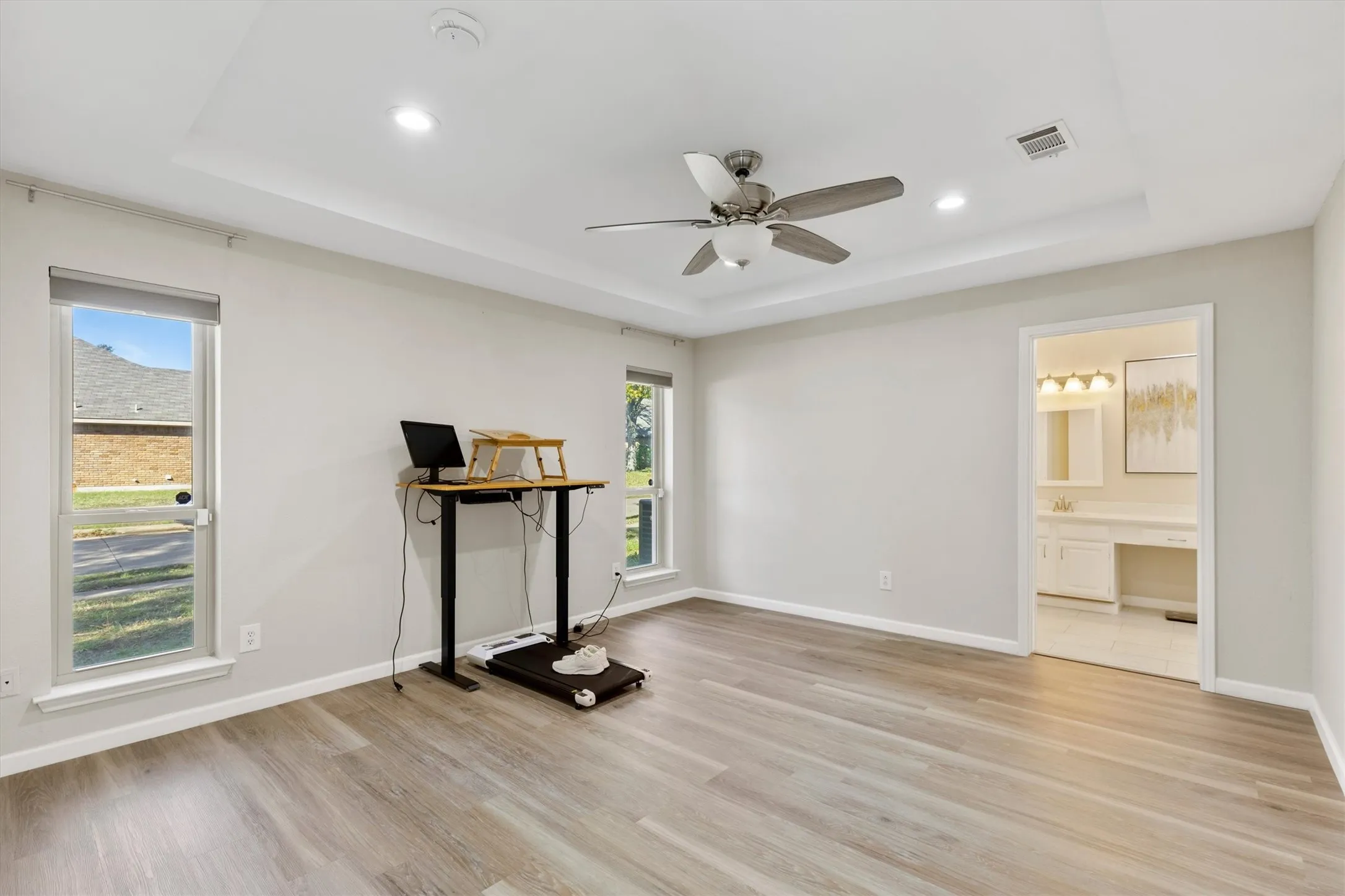 Single Family Residence For Rent in Collin County , 2101 Covered Wagon Drive, Plano, Texas 75074, 3 Bedroom, 2 Bathroom, 2 Garage spaces, 1,474 Sqft, built in 1984, mls#21406524, Real Estate Agent in Plano, Homes For Rent in Collin county, Homes For Rent in Plano, Realtor in Plano Texas, Real Estate Brokerage Independent Realty Texas, Luminita Cordes Realtor