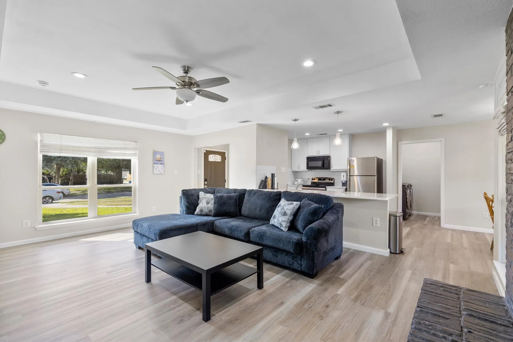 Single Family Residence For Rent in Collin County , 2101 Covered Wagon Drive, Plano, Texas 75074, 3 Bedroom, 2 Bathroom, 2 Garage spaces, 1,474 Sqft, built in 1984, mls#21406524, Real Estate Agent in Plano, Homes For Rent in Collin county, Homes For Rent in Plano, Realtor in Plano Texas, Real Estate Brokerage Independent Realty Texas, Luminita Cordes Realtor